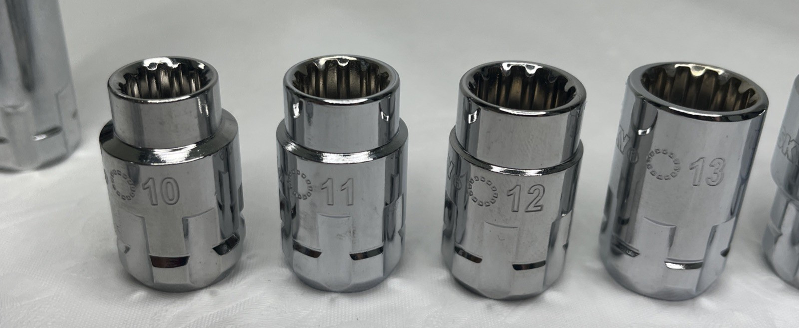 Husky 3/8″ Drive 12-Point Pass-Thru Socket Set Standard/Metric, Extension etc…