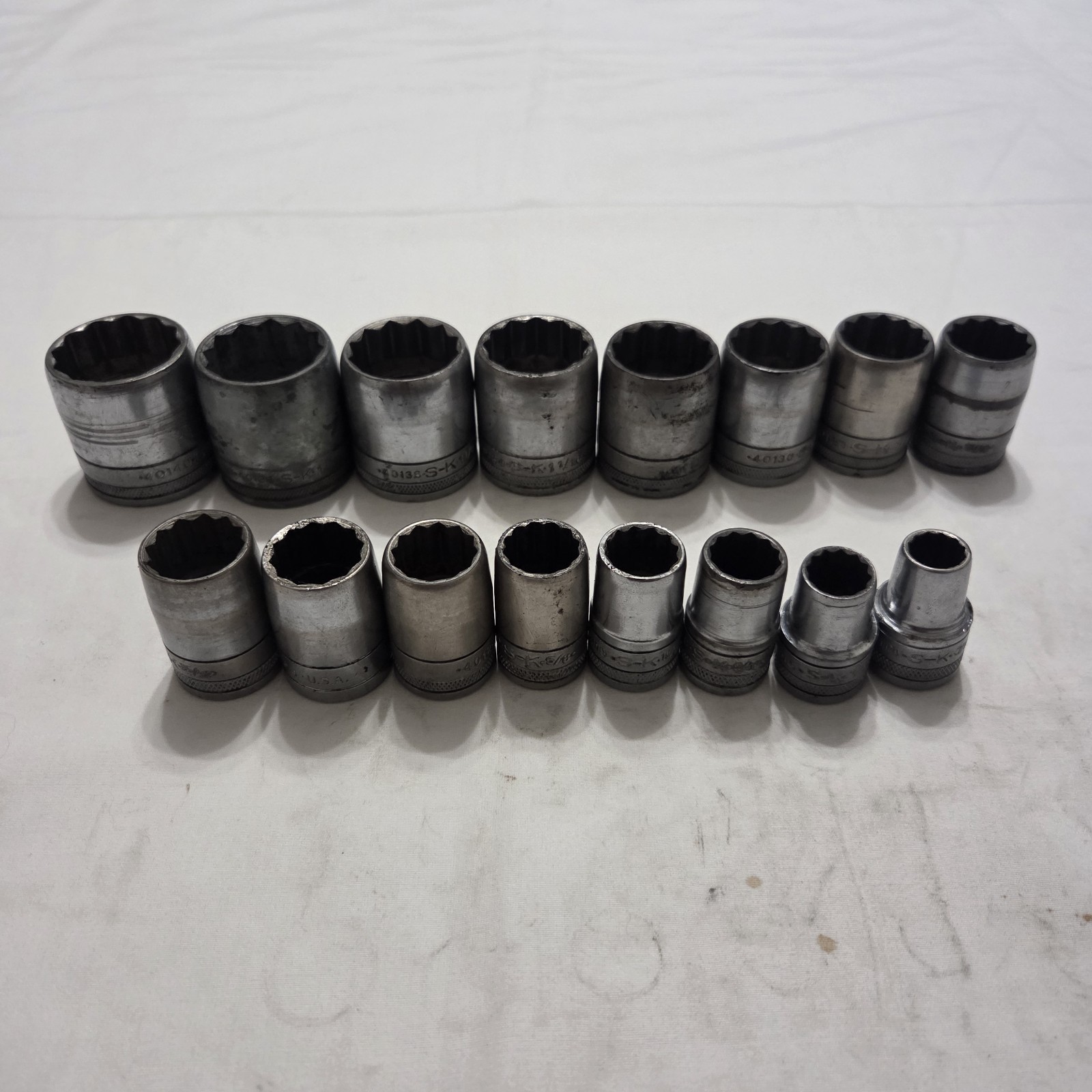 Vintage SK Tools 16pc 7/16″ to 1-1/4″ 12pt SAE Socket Set 1/2″ Drive Made In USA