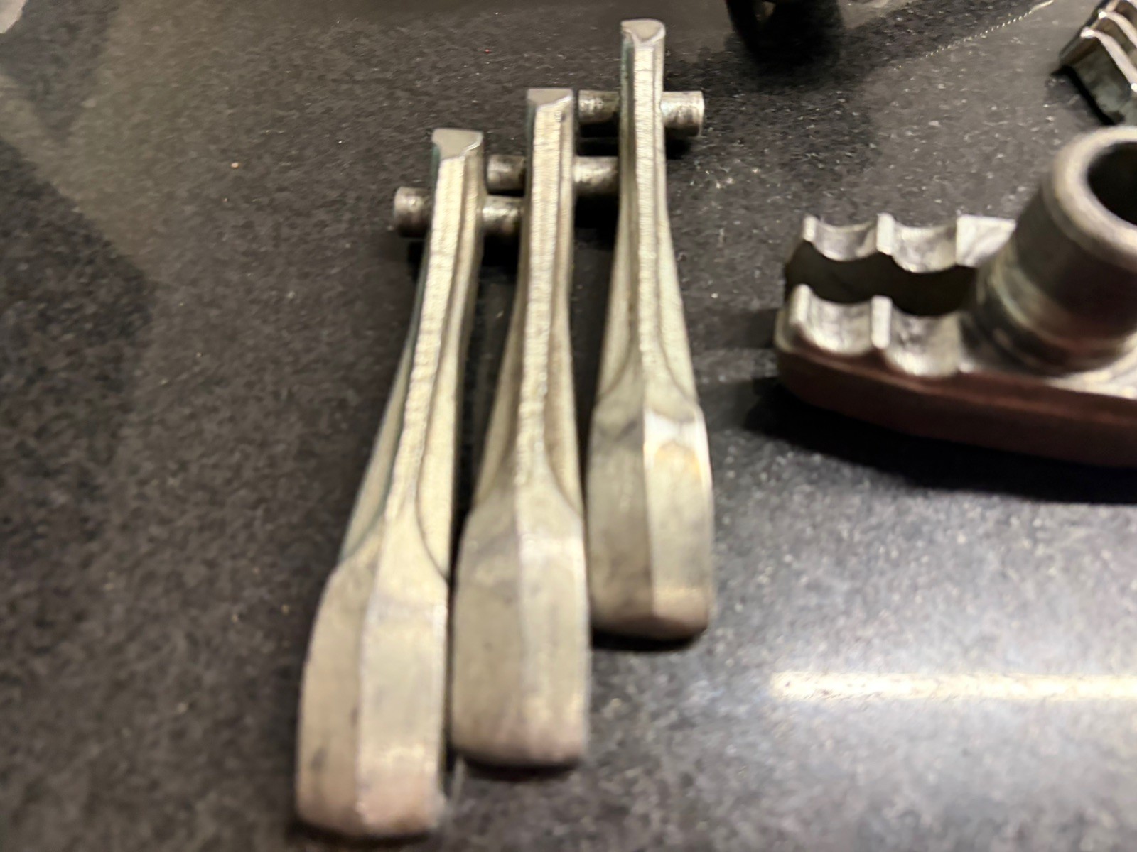 Snap On 13 pc Medium-Duty General Purpose Puller Set CJ250