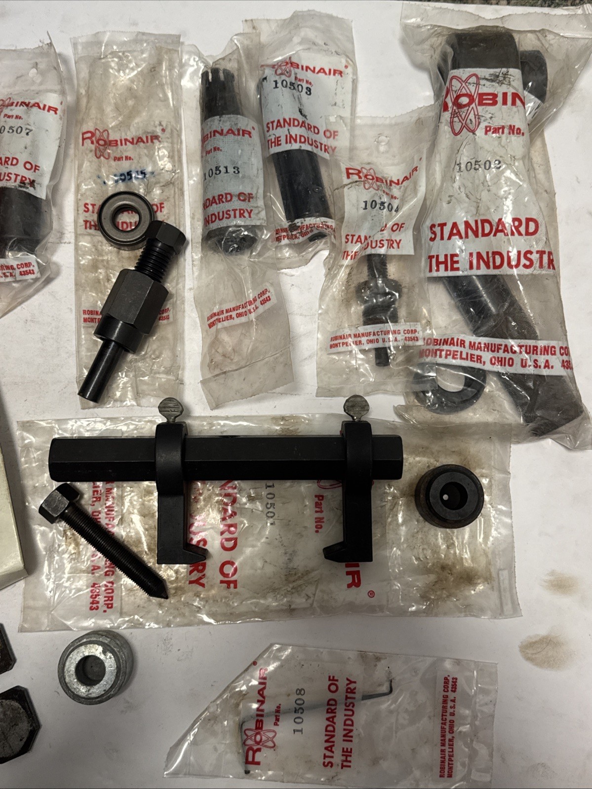 Robinair Robin Air AC Puller Kit 10501 10502 10503 10504