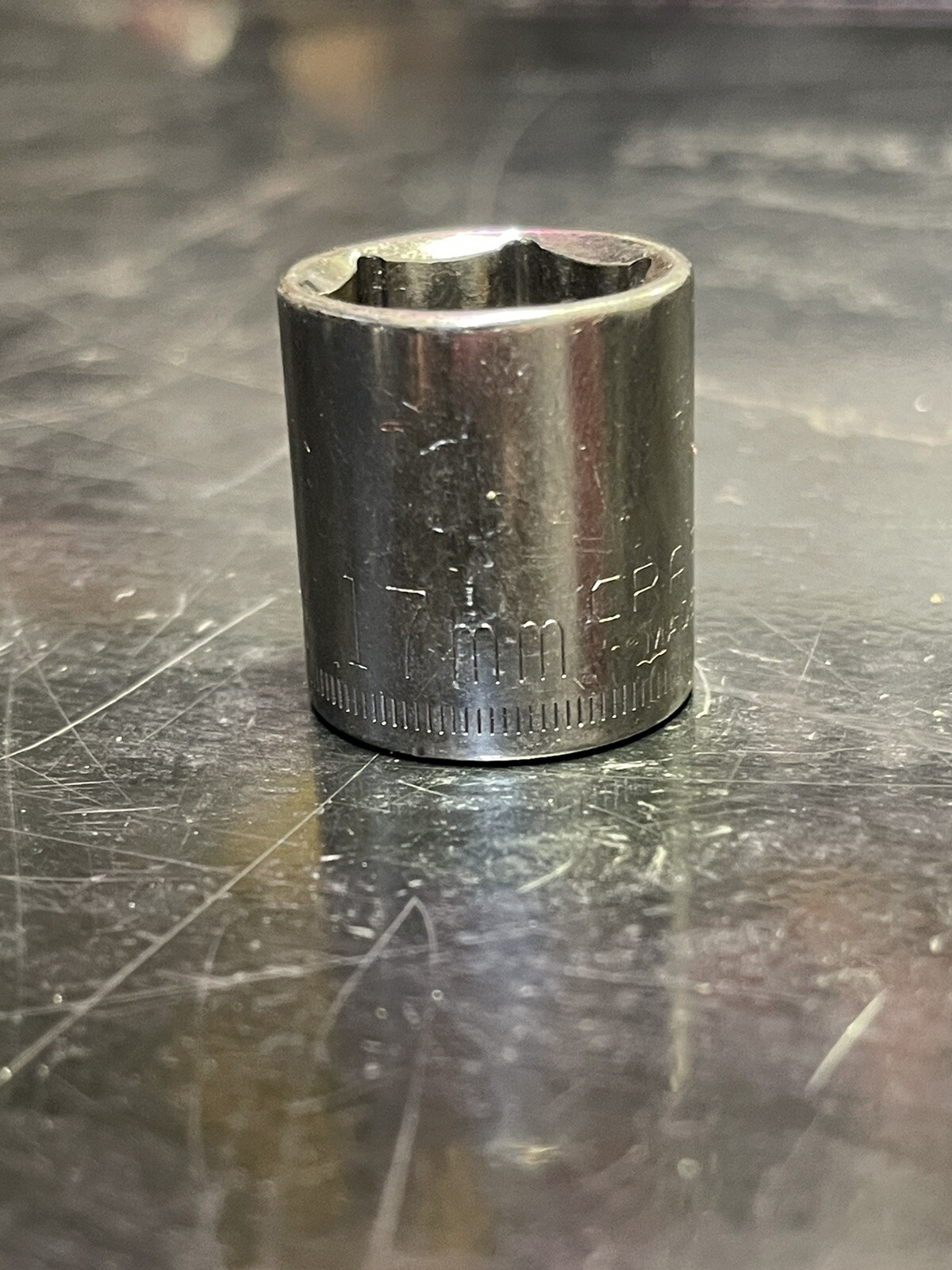 Craftsman USA 17 MM 6 Point 3/8″ Drive Shallow Socket inverted G Series 43548