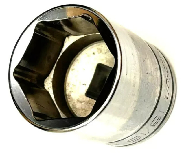 New Snap-on™ FS301 3/8″ Drive 15/16″ SAE 6-point Shallow Chrome Socket
