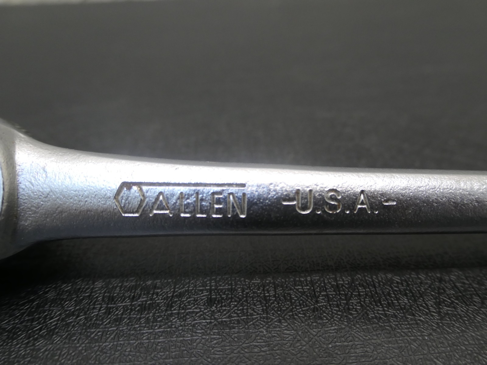 ALLEN USA FORGED 11904 RATCHET 3/8″ DRIVE