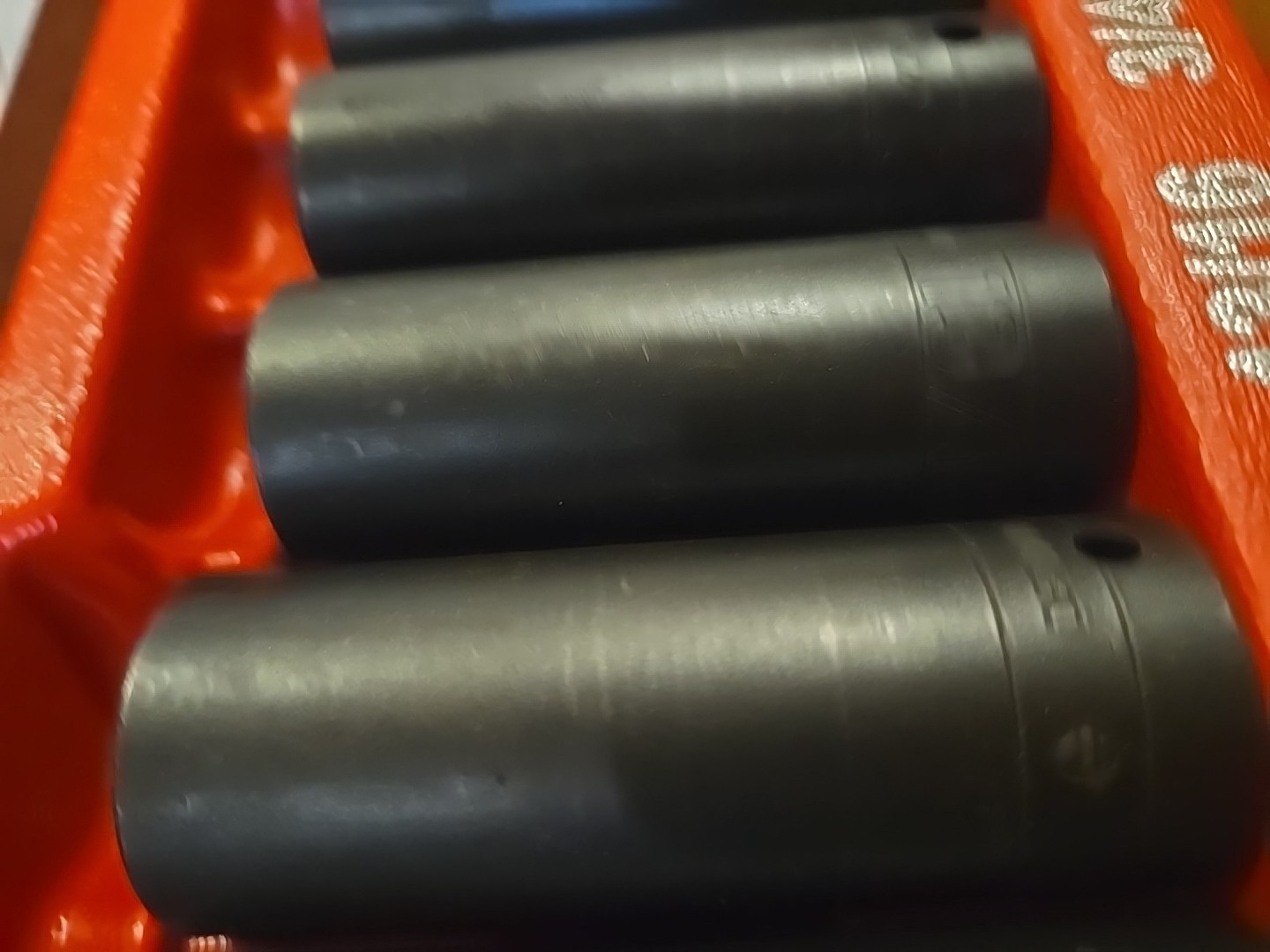 Snap-on 9 pc. 1/2″ drive 6 pt. SAE Flank Drive Deep Impact Socket Set 309SIMYA