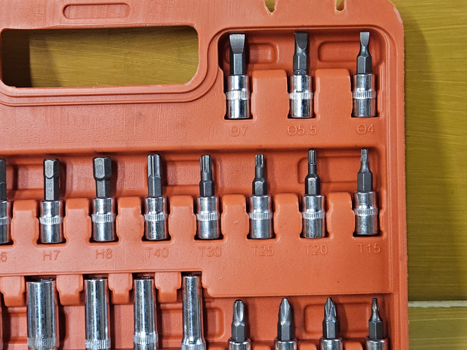 METRIC SOCKET SET 1/4″ DRIVE. BRAND NEW.