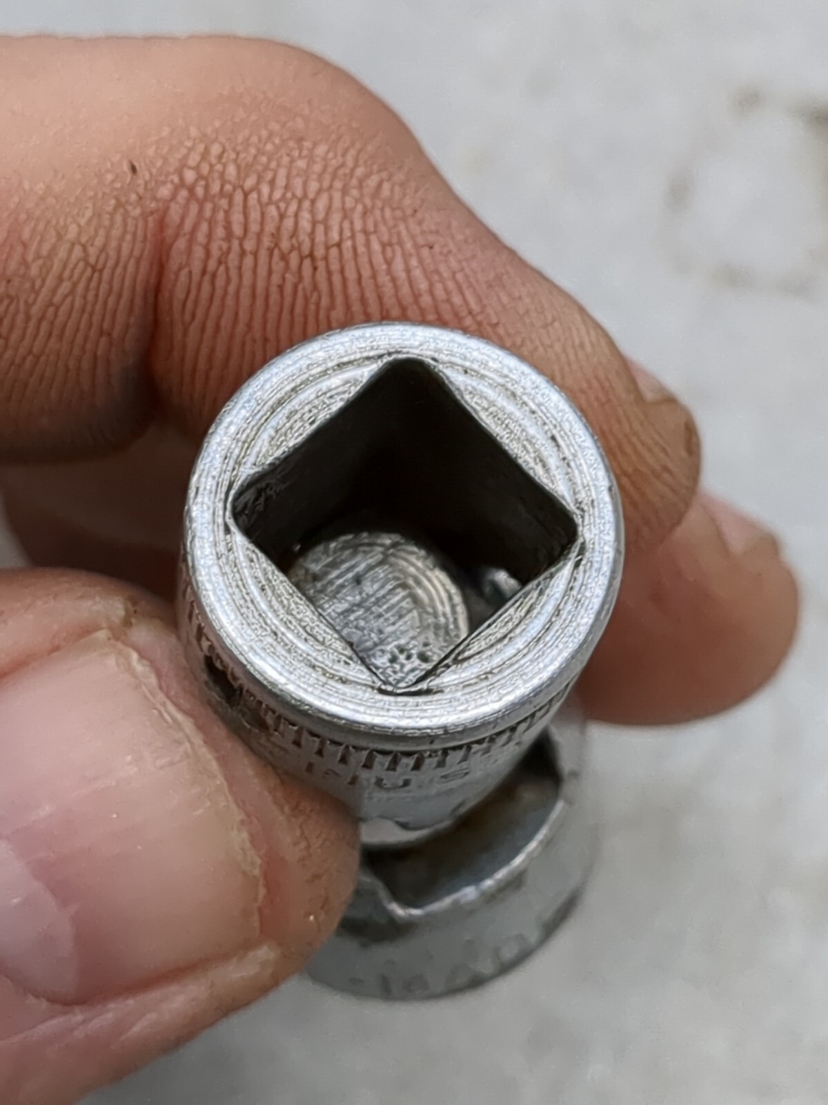 Snap-on F-18 9/16″12pt 3/8dr. Swivel Socket