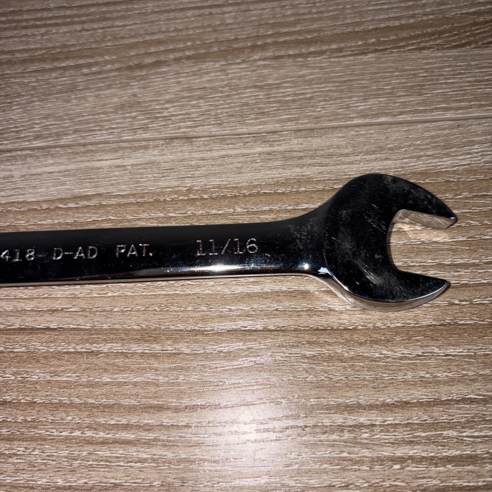 Craftsman 11/16-in Standard (SAE) Reversible Ratchet Wrench 42418 D-AD PAT.