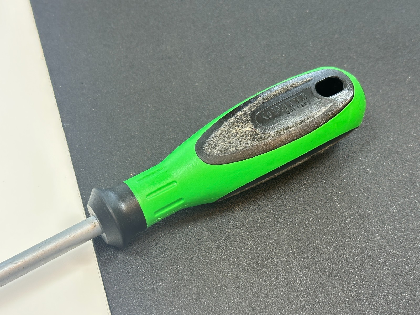 Matco Tools (Witte Germany) PGND9M Metric 9mm Nut Driver, Green Soft Grip, 10″ L