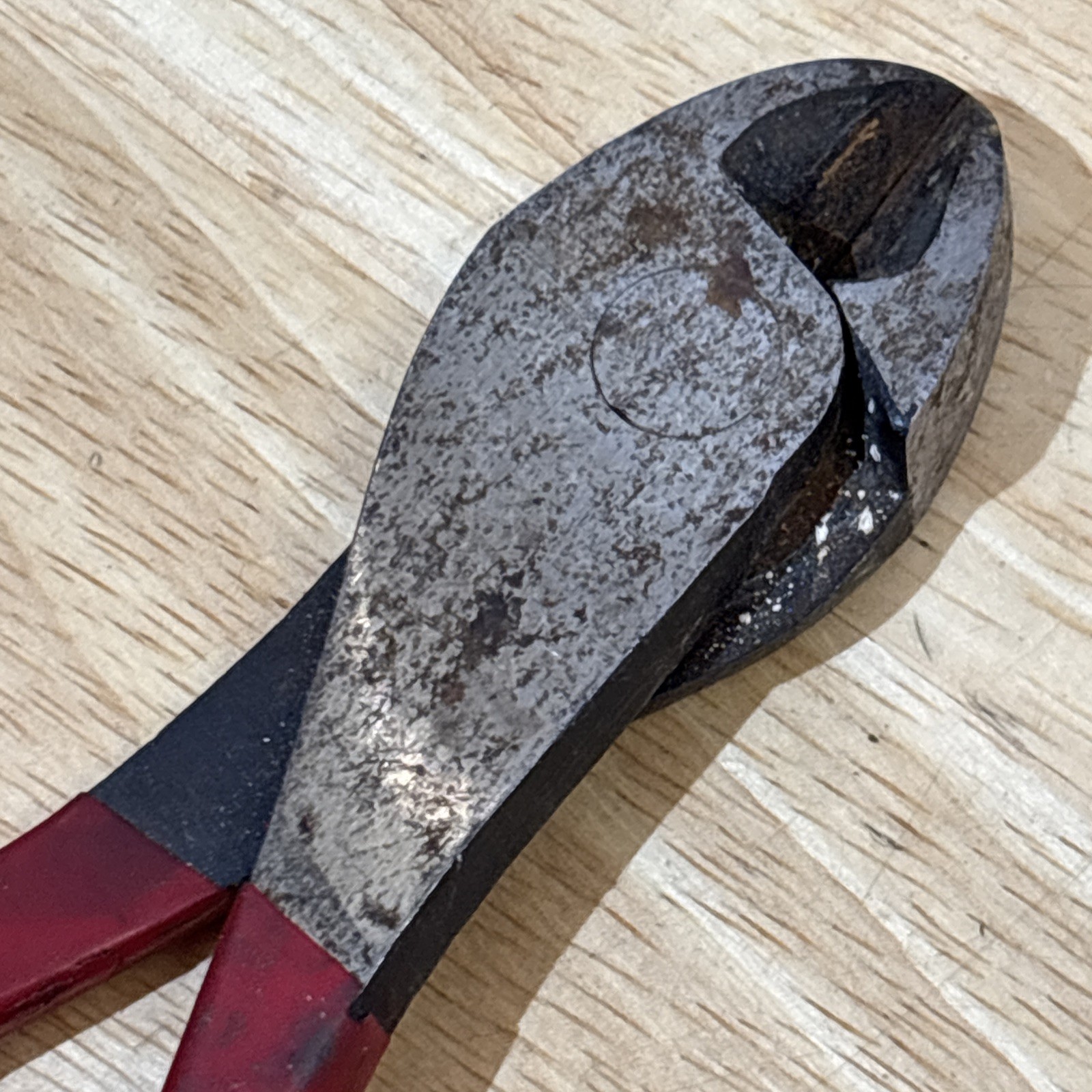 Dayton 7″ Diagonal Cutters Pliers Red Handle 5×634 Vtg USA