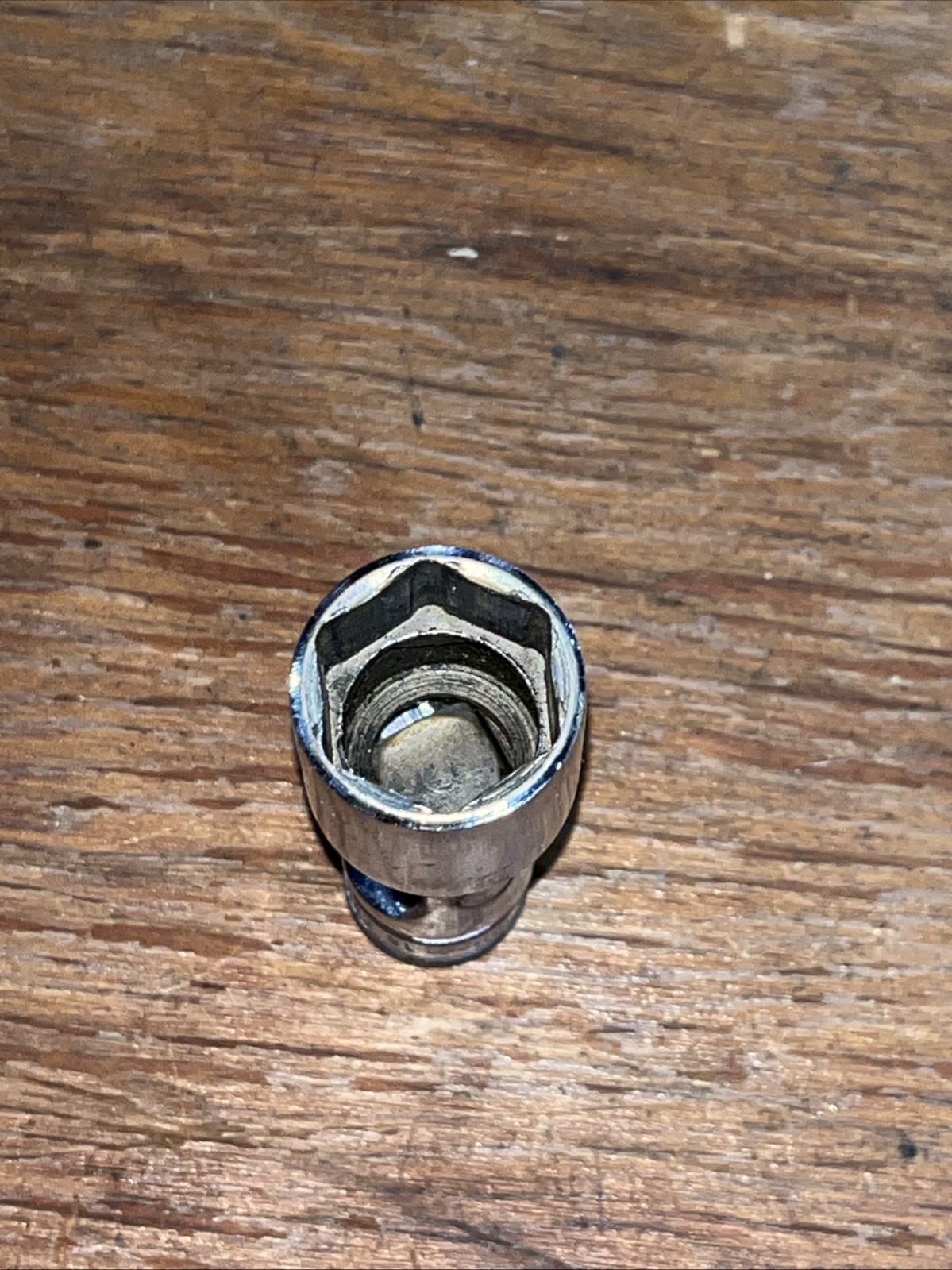 Snap-on tools USA 3/8″ drive 18mm metric DEEP 6 point Swivel Socket SFSUM18