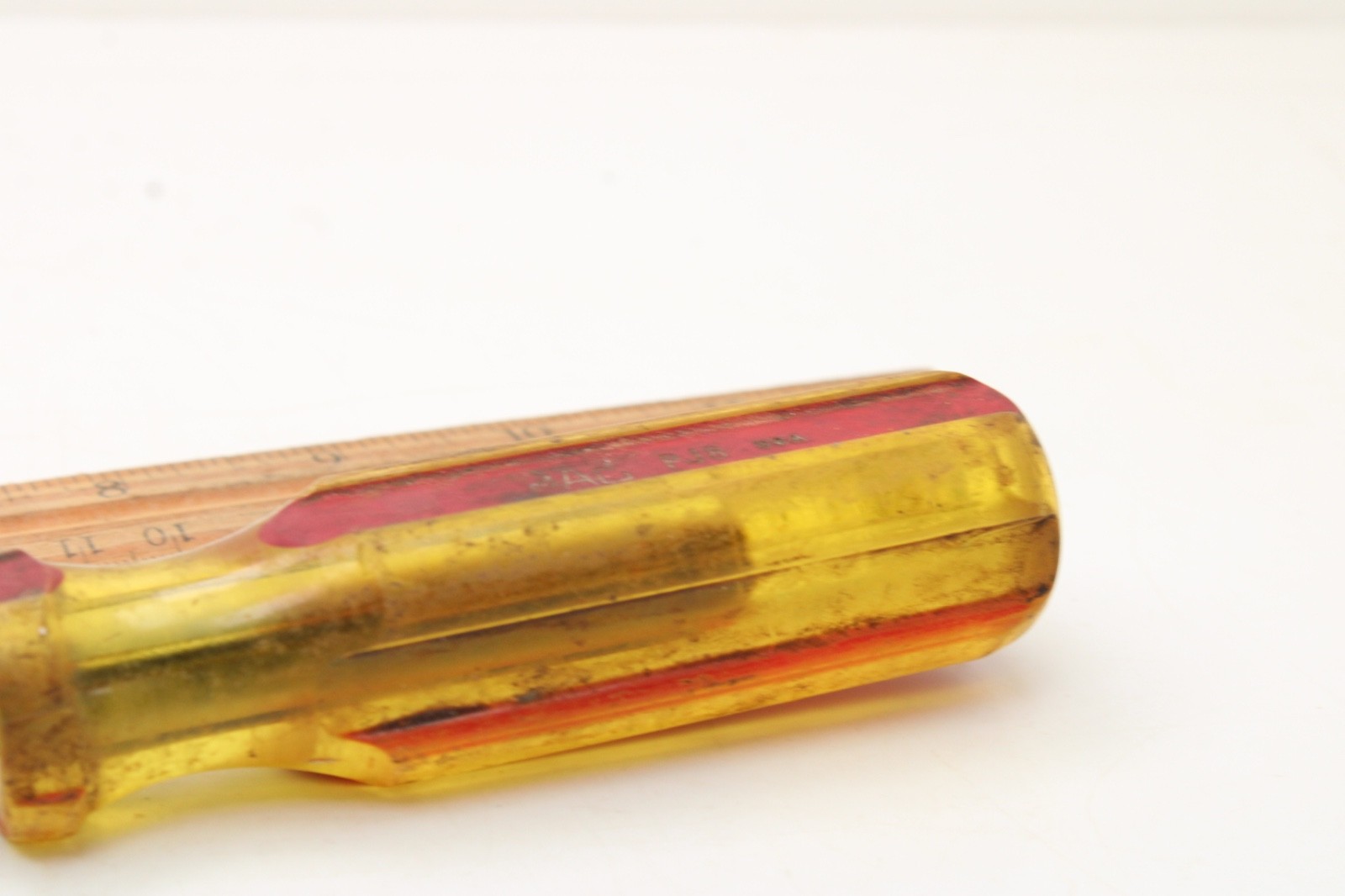 Mac Tools PJ8 3/8″ Tip Flat/Slotted Screwdriver 8″ Shaft Yellow/Red Handle USA