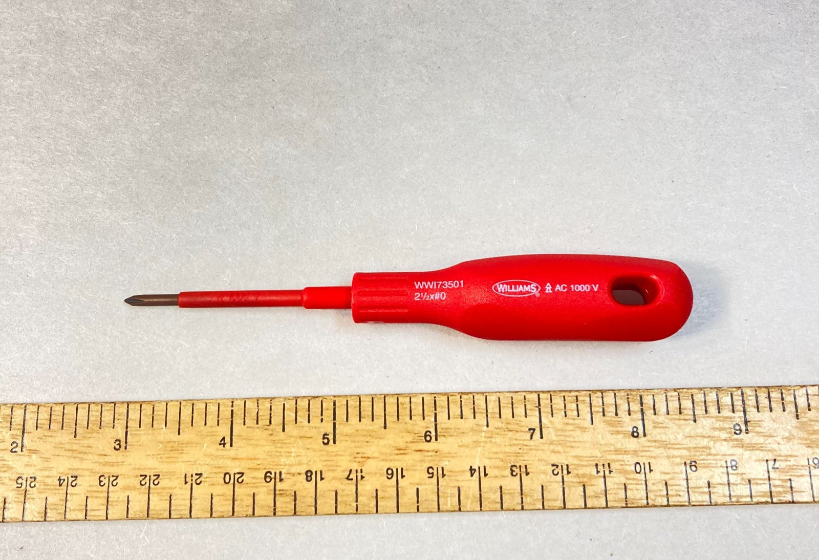 Williams Screwdriver 2 1/2 x #0 Phillips Insulated 1000V #WW173501 Germany