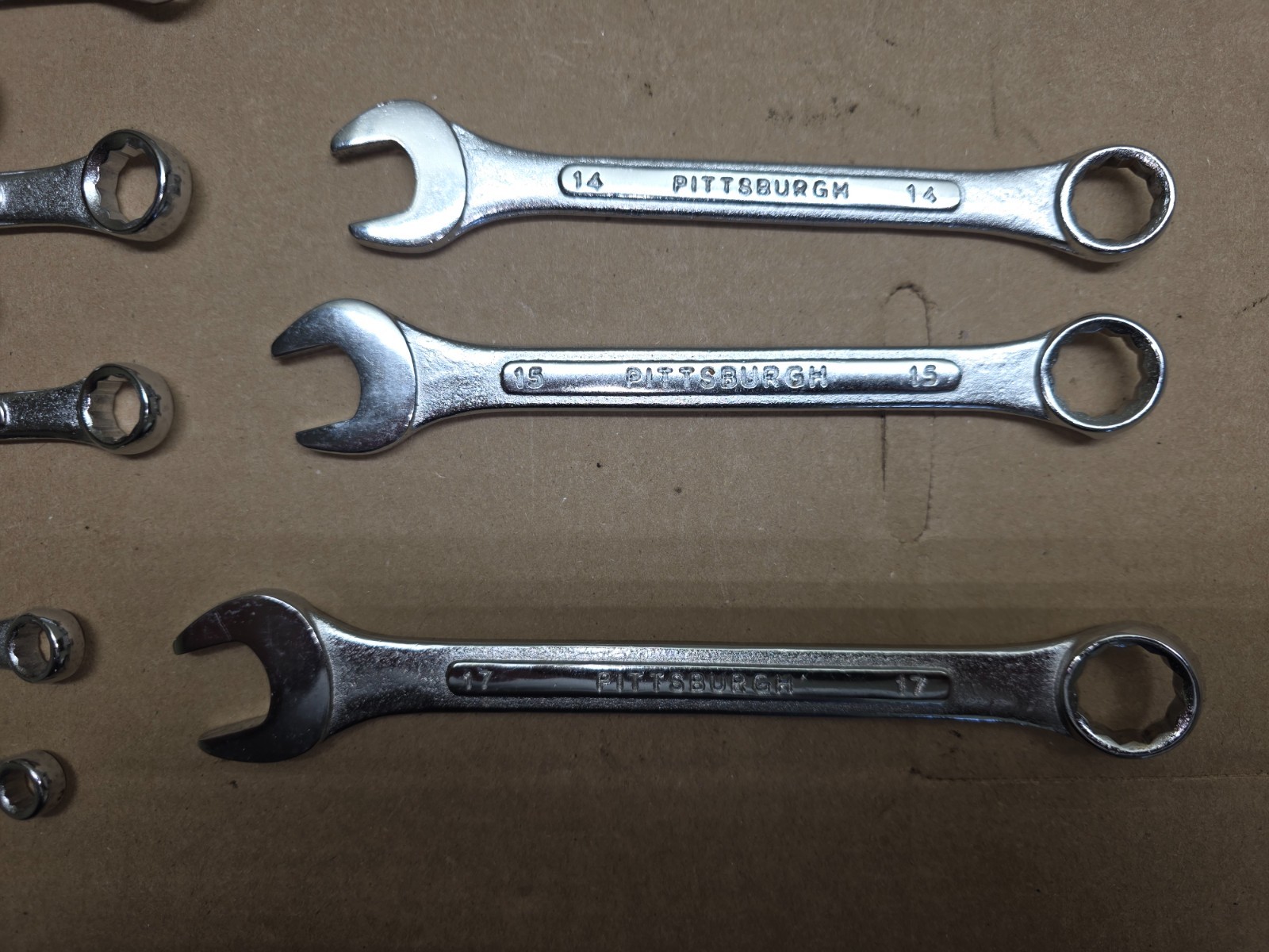 Lot of Pittsburgh Metric Combination Wrench’s – These are not complete sets.