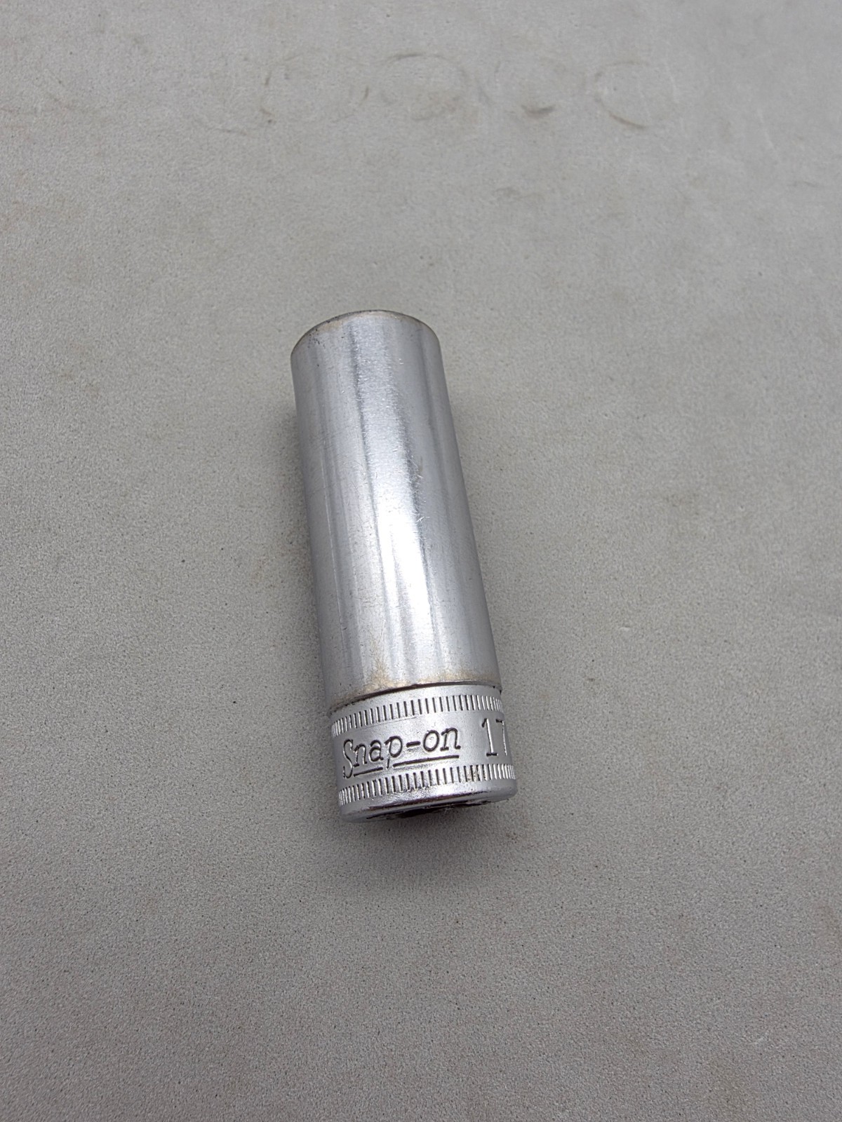 Snap On Tools 3/8″ Dr. 17MM 6PT Metric Deep Chrome Socket SFSM17 USA