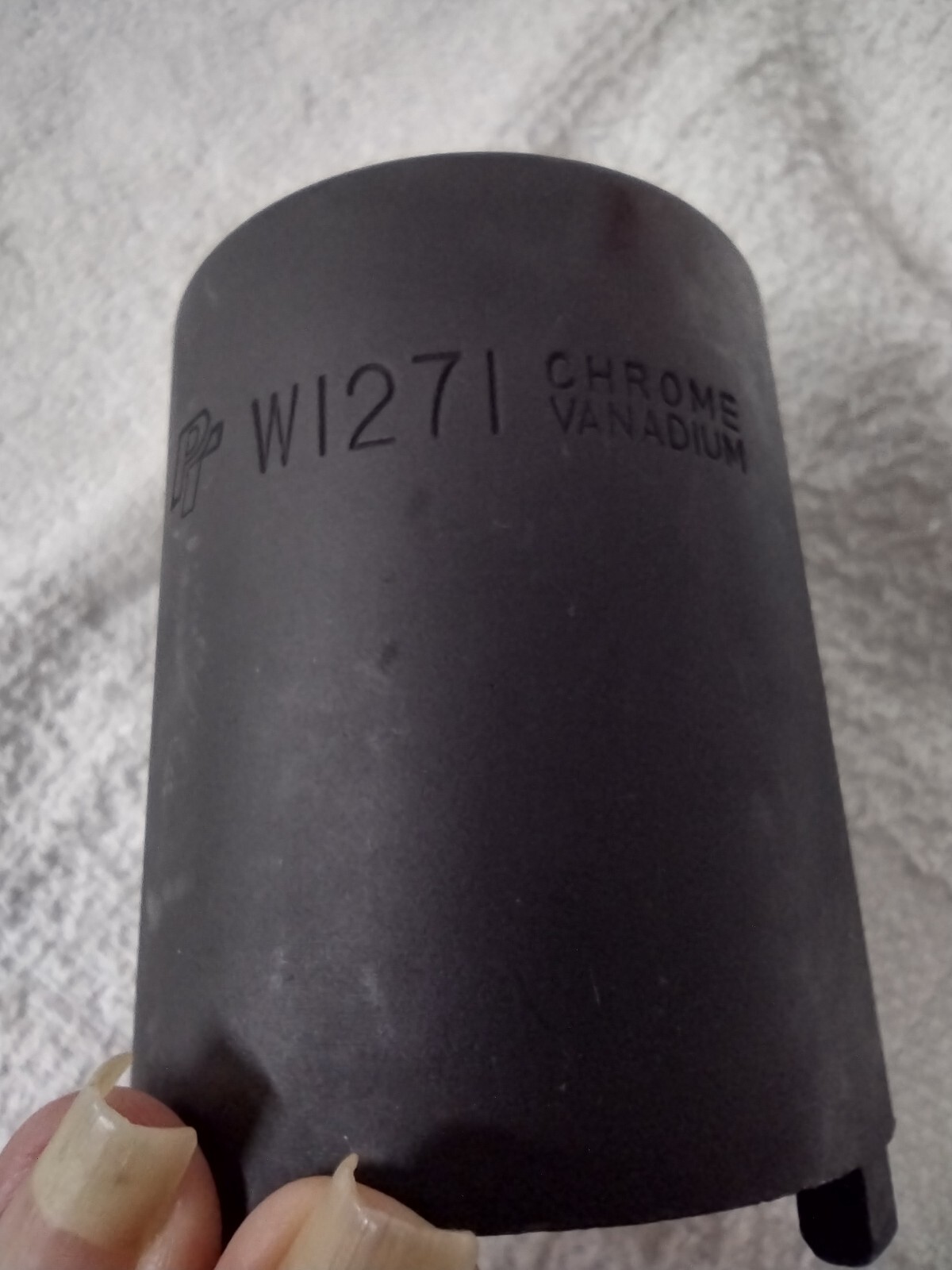 4Lug 1/2 Ton 4WD 2-3/8″ Dia. Locknut socket Performance Tool w1271