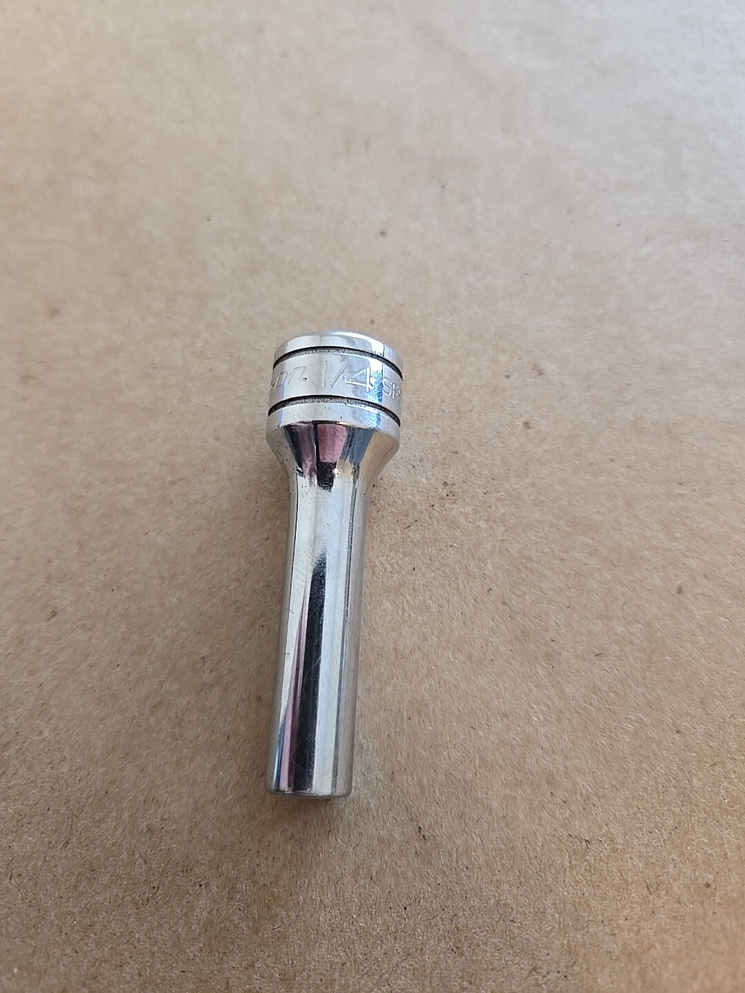 Snap On 3/8″ Drive 1/4″ 6PT Deep Chrome Socket SFS081