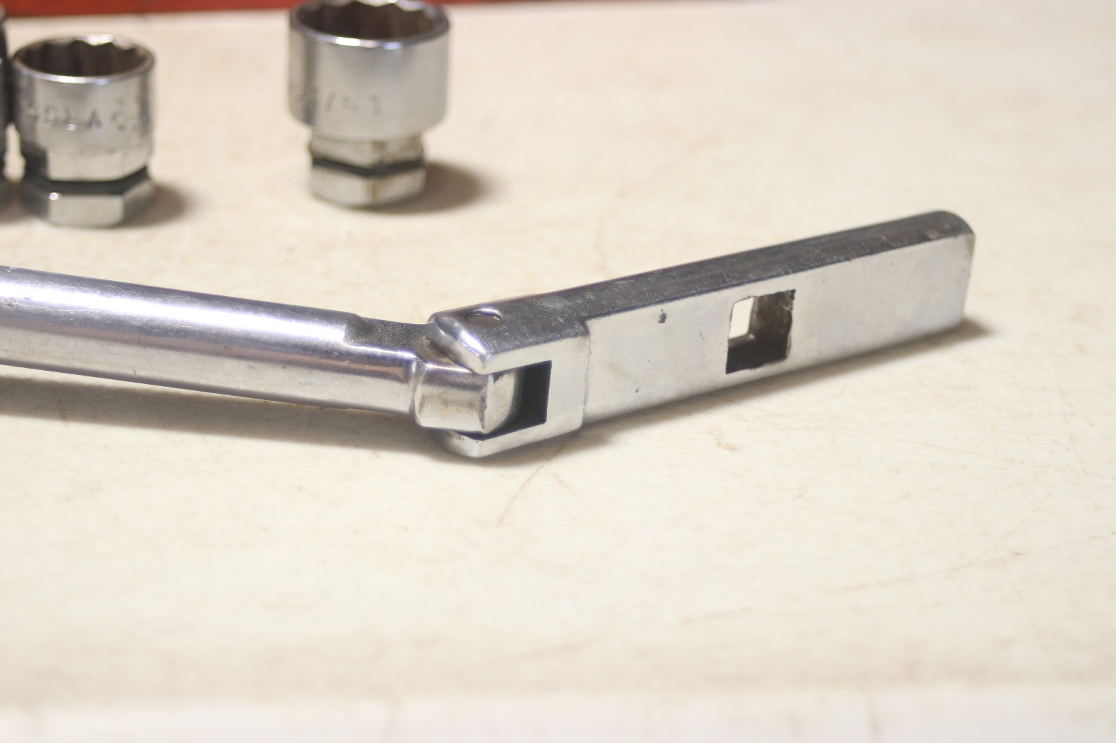 MAC Tools VRF Front End Alignment Pass Through Socket Set