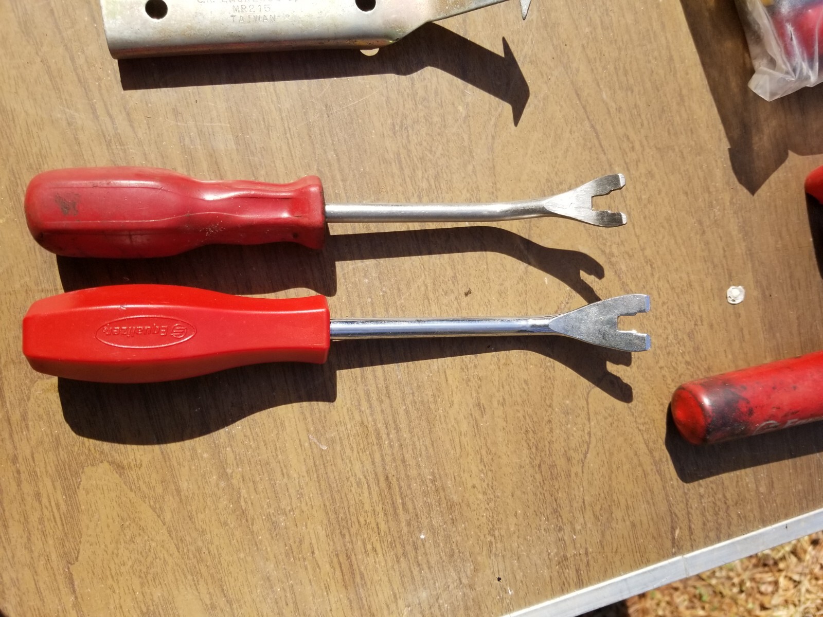 misc auto glass tools… door panel . Clip .cold kinfe.. dremel… pin  tool