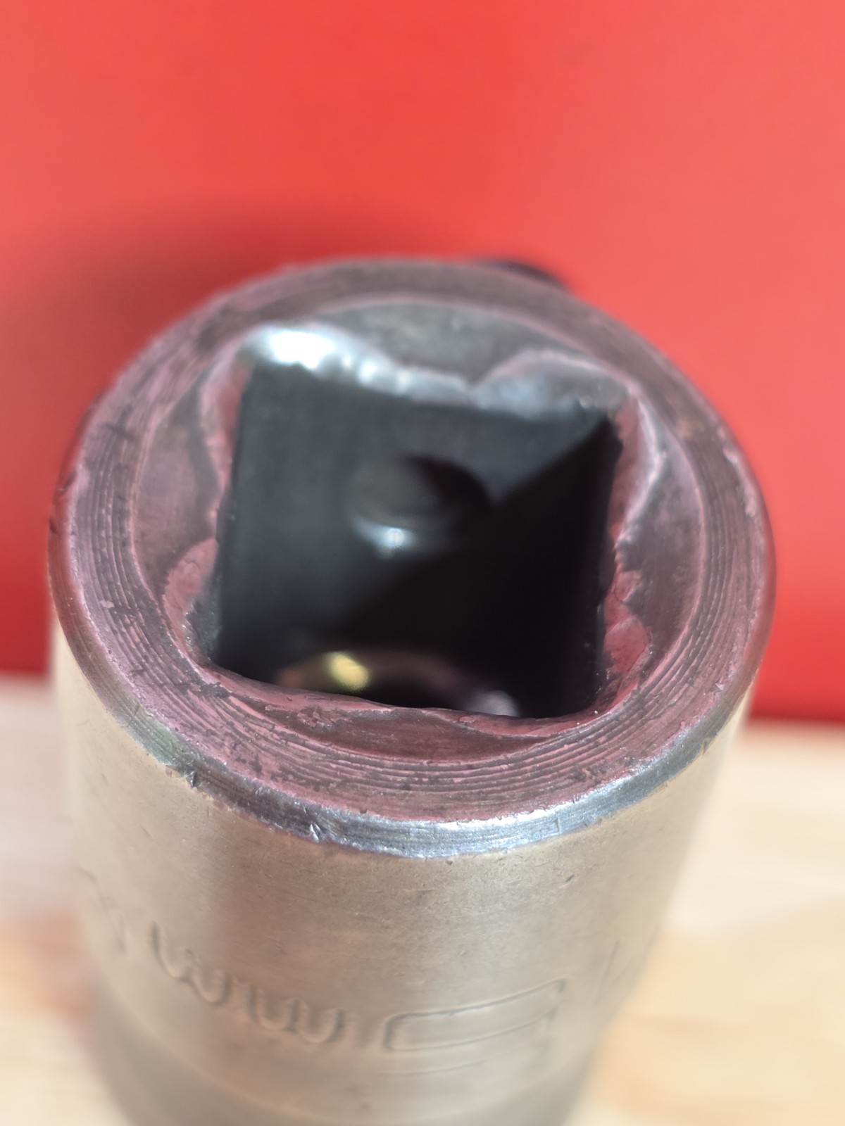 Matco Tools CP15M6 15mm Metric 1/2″ Drive Shallow 6-Point Impact Socket