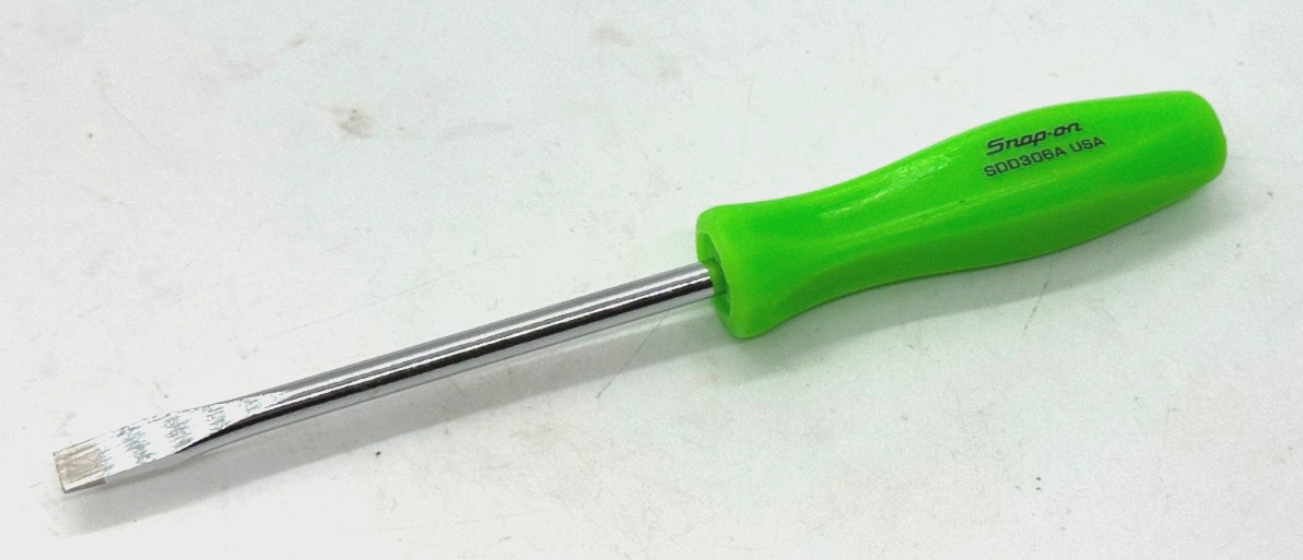 🇺🇸 Snap on Tools Flat Blade Slotted Pocket Mini Screwdriver Green 6″ Long USA