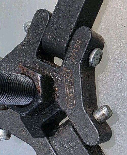 OEMTOOLS 27139 Harmonic Balancer Damper Puller – 3-Jaw Body Only