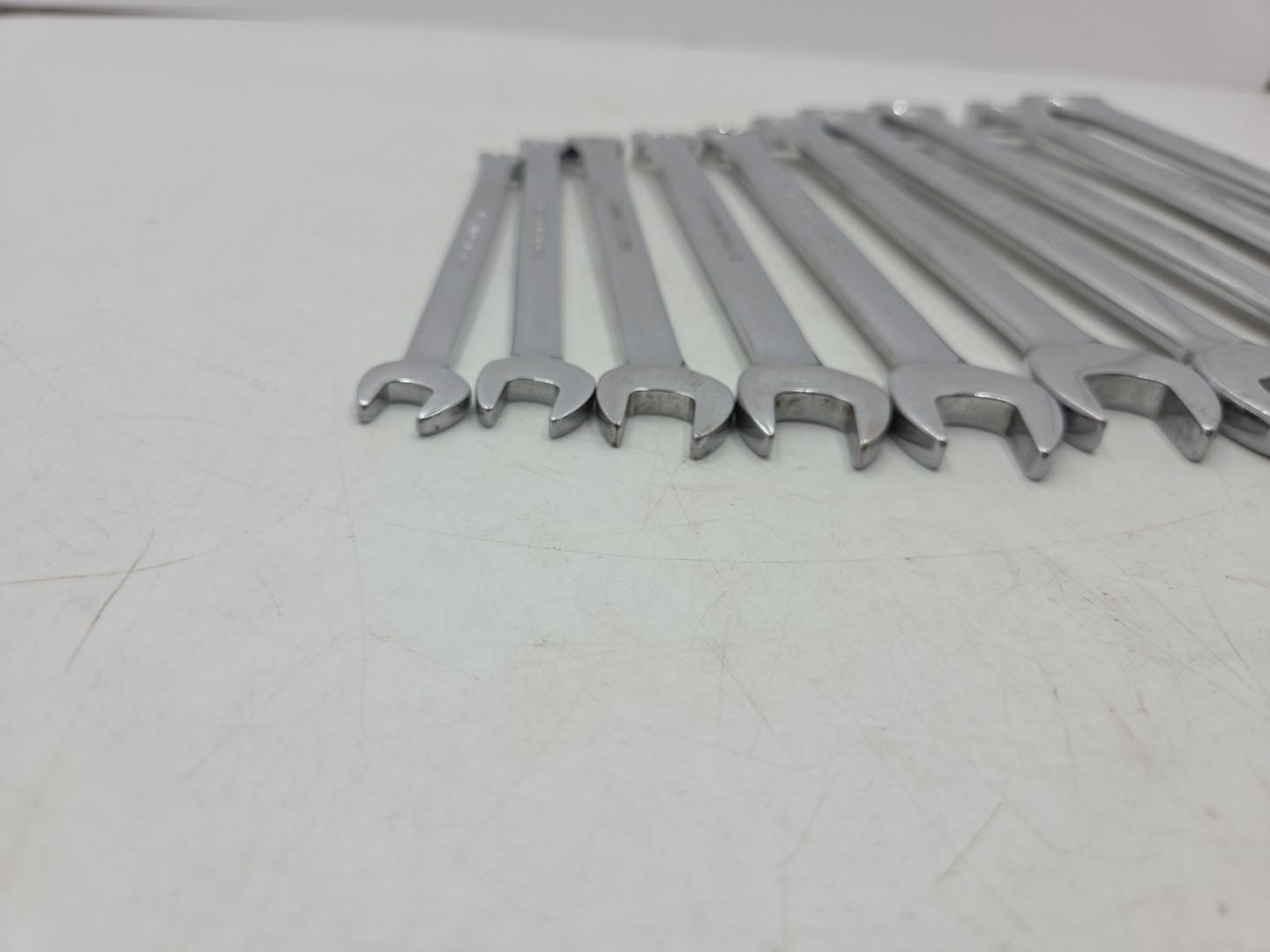 Thorsen 10 Pc. Combo Wrench Set Metric 22, 20, 19, 17, 16, 14, 13, 11, 9 & 8MM