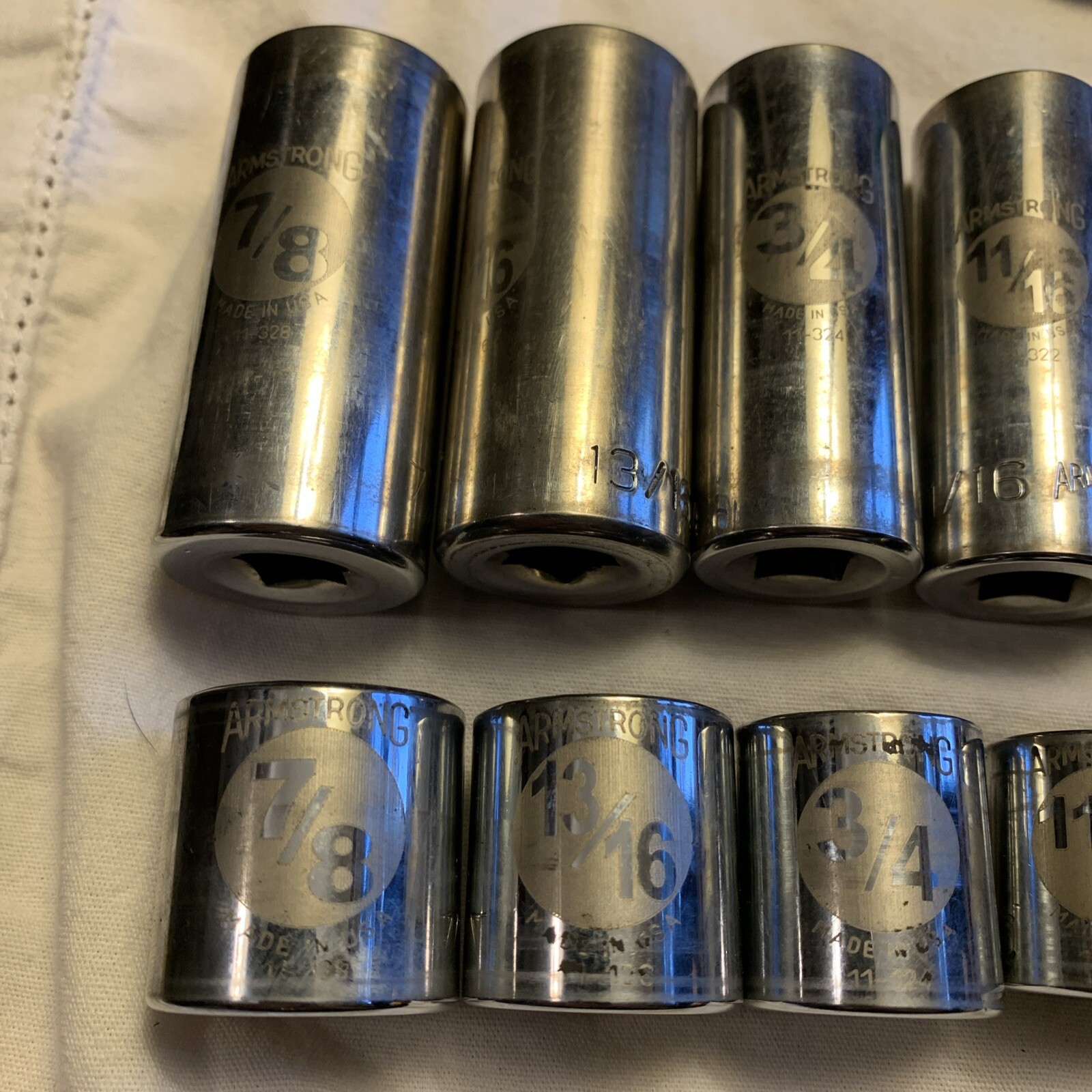 Armstrong 3/8″ Drive 25pc 12pt SAE Shallow & Deep Socket Set w/ Ratchet & more