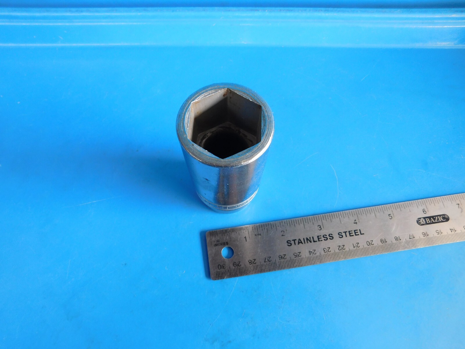 USED, SNAP ON TOOLS ( 1-1/4 IN ) DEEP 3/4 IN. DR. 6 PT. SOCKET, PART #LS402