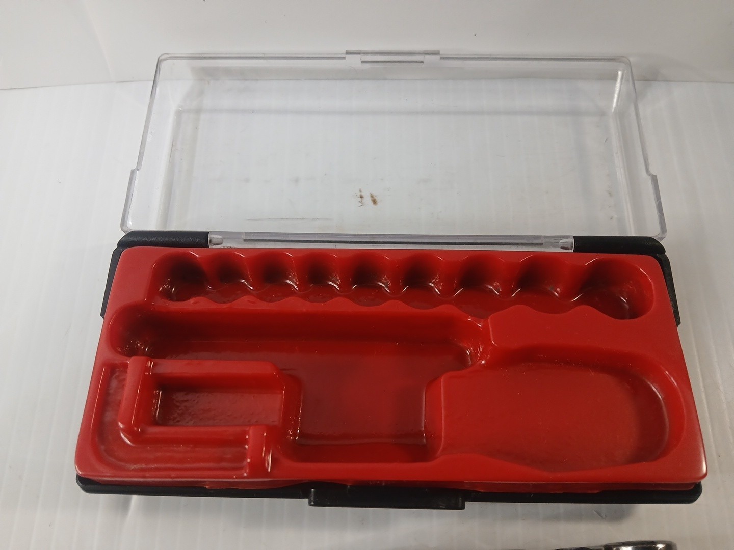 22 Piece Set Tools Socket, Multiple Bits With Attachment Handle Pre-owned