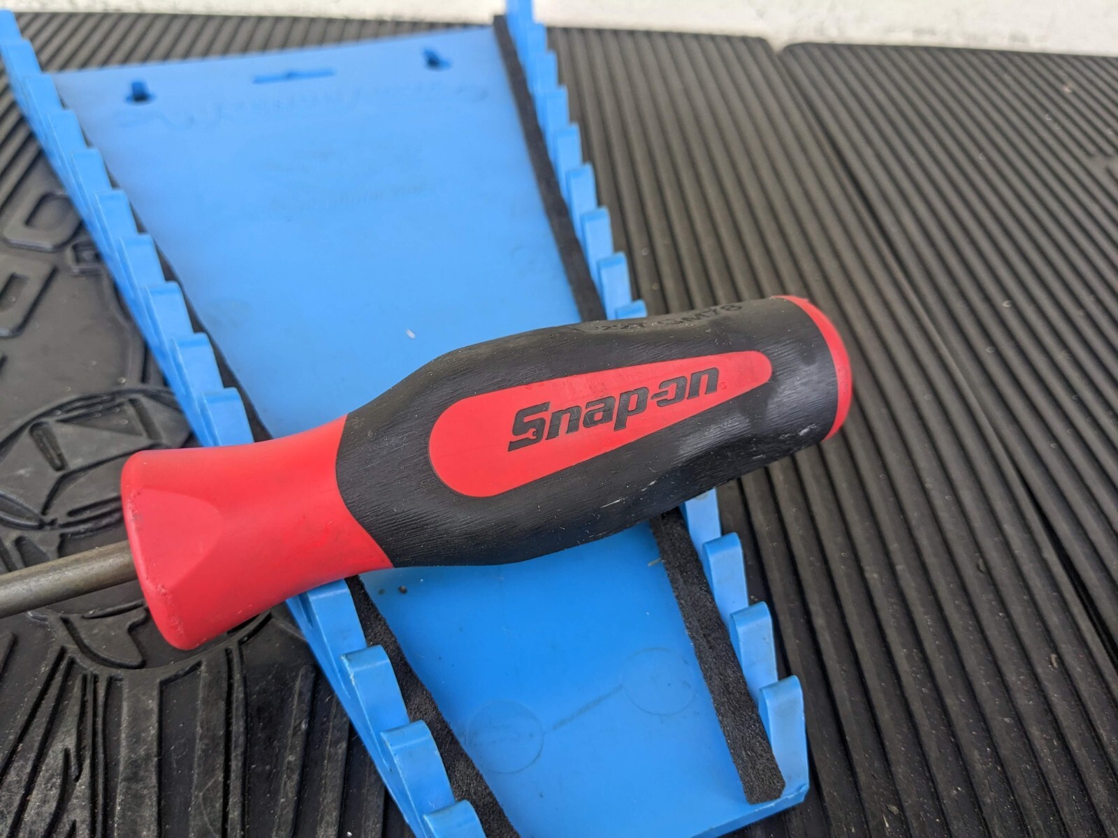#aw069 SNAP-ON RED AWL PICK SG5ASAB 9-5/8″ Long Instinct Soft Grip Handle