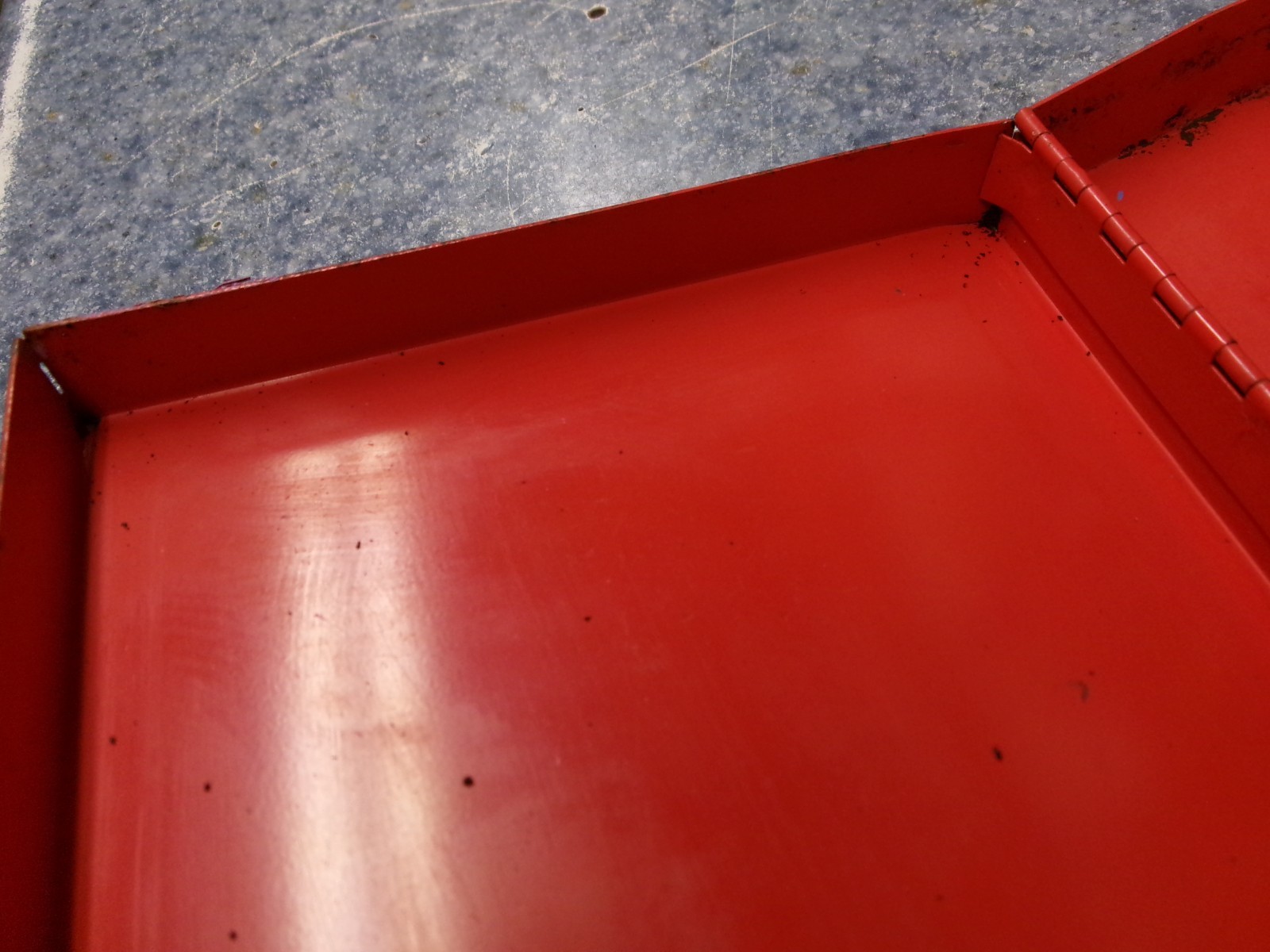 Snap-on USA Red Metal Tool Box No KRA-284B (no tools box only)