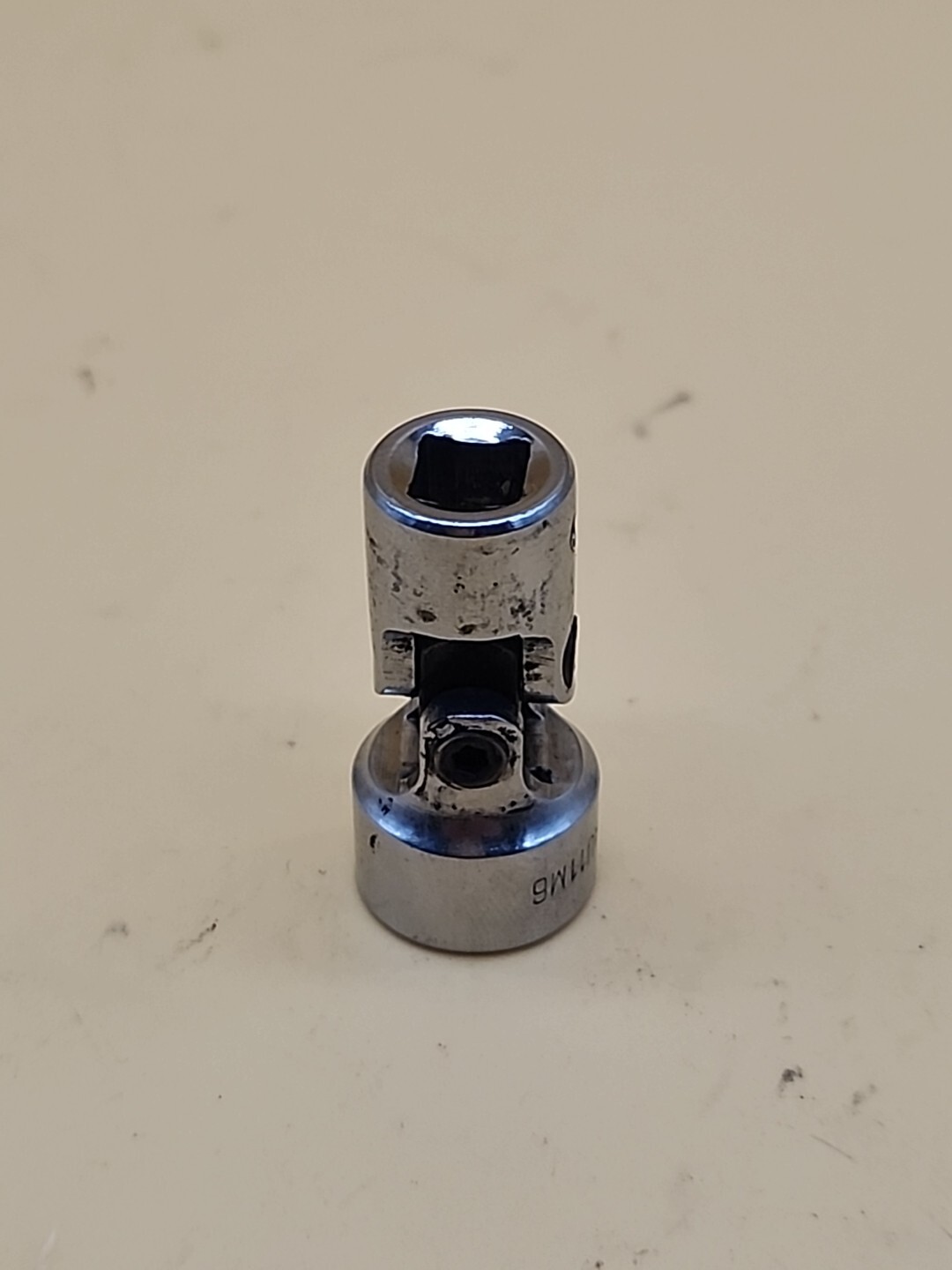 Matco 1/4″ Drive 11 mm Metric 6-Point Universal Shallow Socket AU11M6 USA
