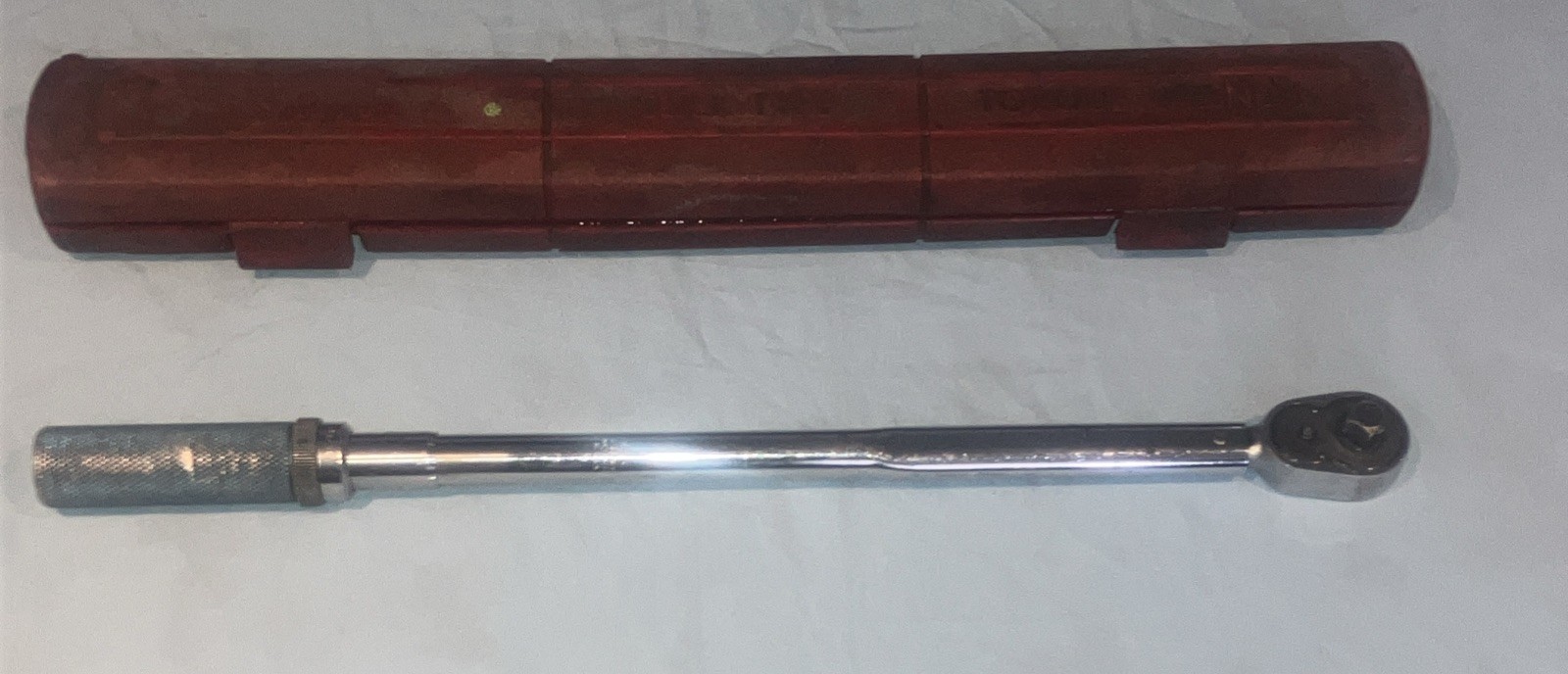 Snap on 1/2″ Drive QJR3200A Ratcheting Click Torque Wrench 30-200 ft lbs/CASE
