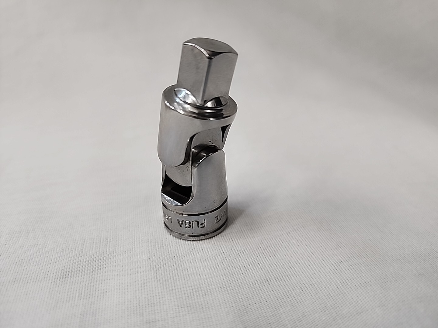 Preowned Snap-On 3/8″ Drive 2-1/16″ Friction Ball Universal Joint FU8A