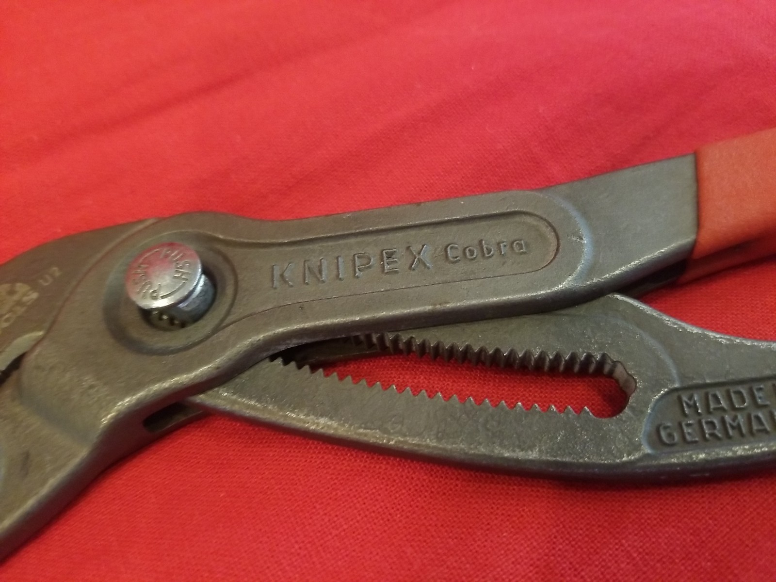 Knipex Cobra Self-Gripping Pliers 12″ Mac Tools P12C Great Condition!