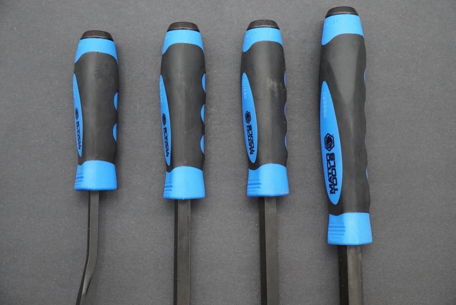 Matco Tools Pry Bar Set 4- Piece Curved Tip Strike Handle (Blue) PBSB4C No Tray