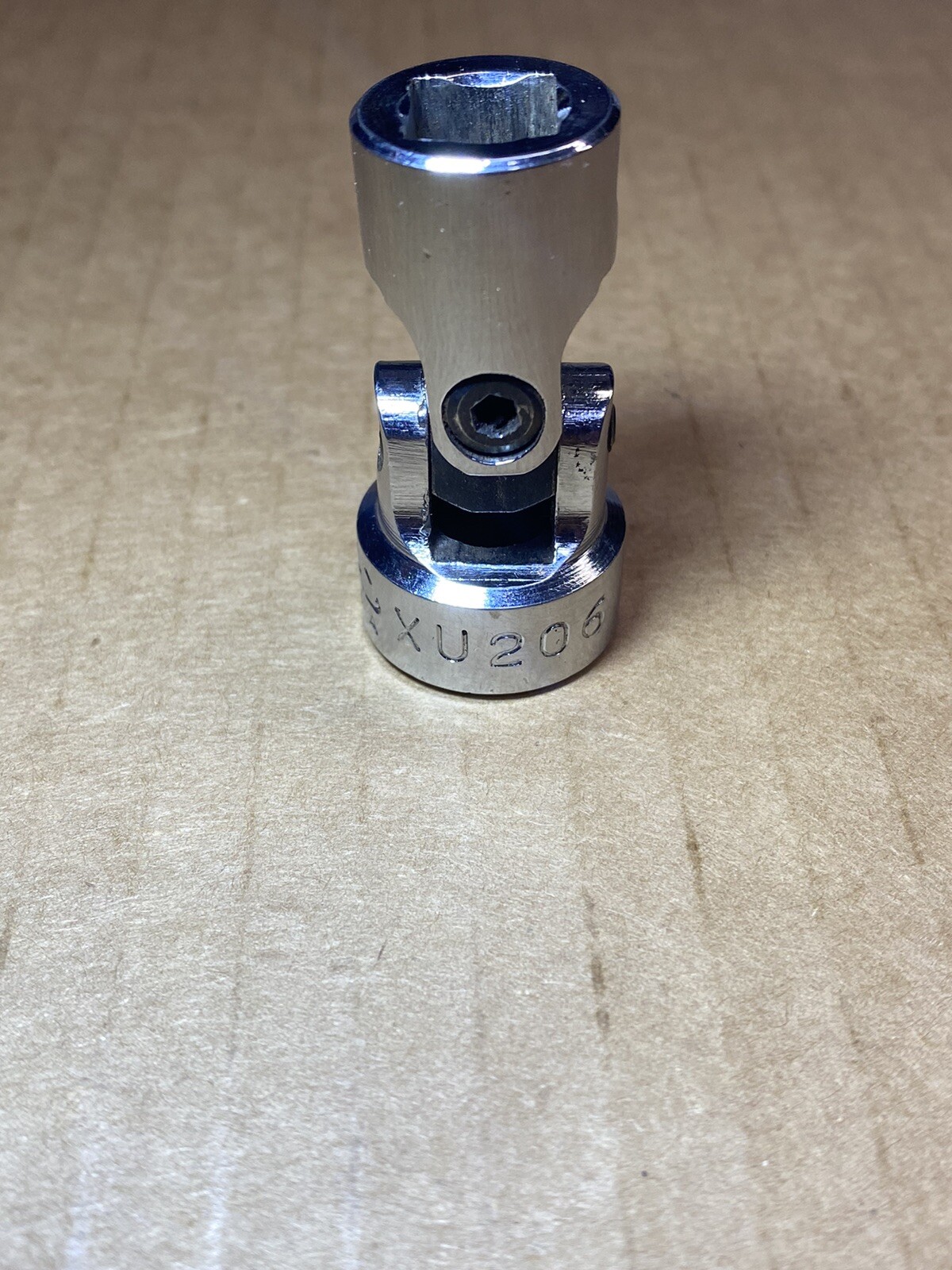 Mac Tools 3/8” Drive Swivel Sockets 5/8” XU206 & 9/16” XU186