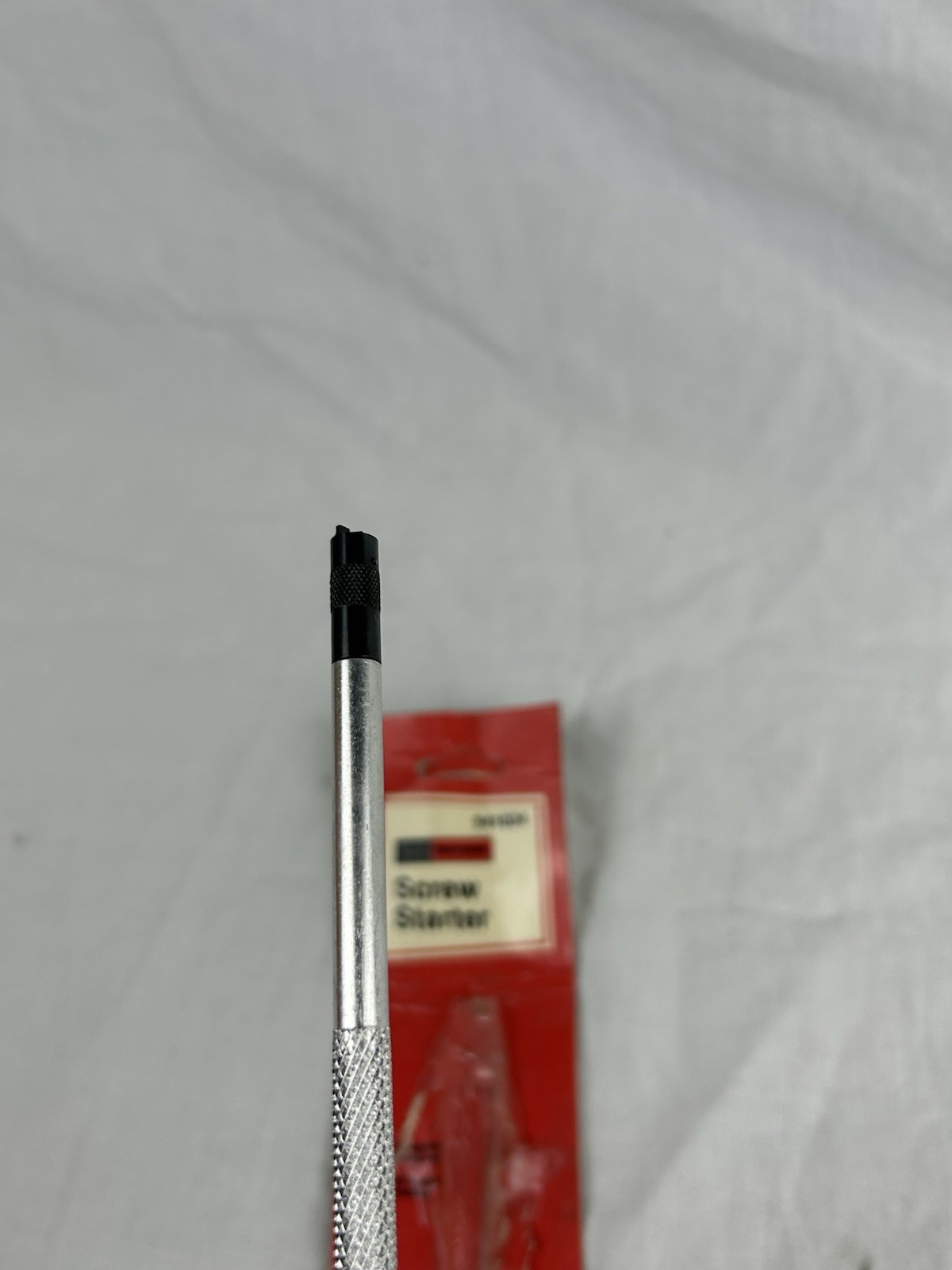 Craftsman USA 5-5/8”Mint Screw Starter with Magnetic Tip Plus Hang Card