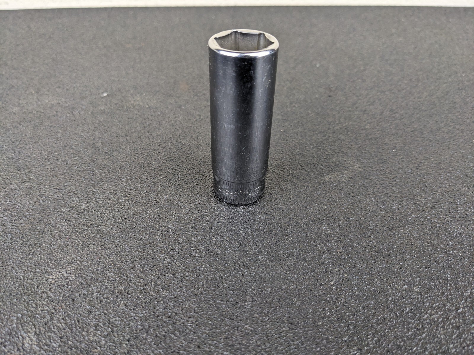 #bj408 Snap-On Tools USA NEW SFSM18 3/8″ Drive 6 Point 18mm Metric Deep Socket