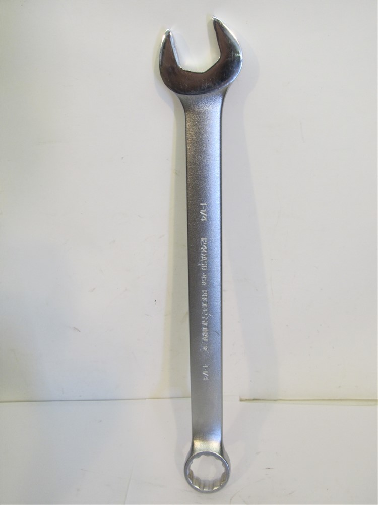 Proto J1240ASD , 1-1/4″ Anti-Slip Combination Wrench, 12 Point, Chrome