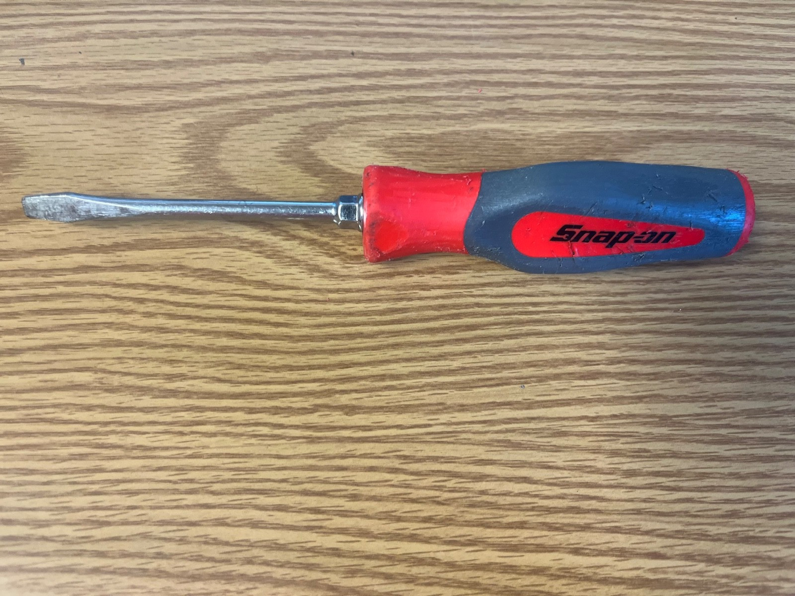 SNAP ON SHD4 -RED/GRAY COMFORT GRIP HANDLE 1/4 FLAT BLADE 8.75″ LONG LOT#45