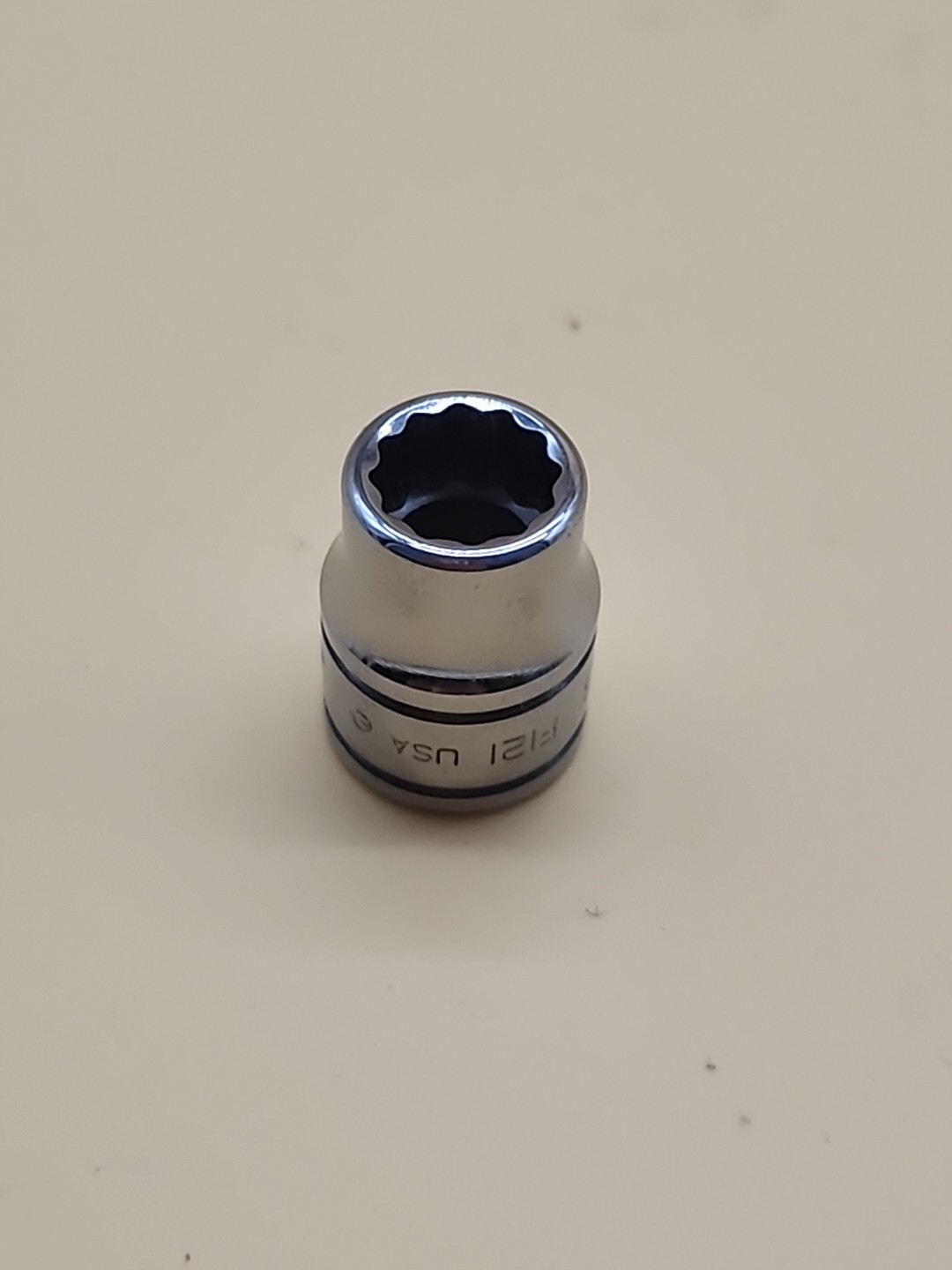 Snap-on Tools 3/8″ Drive 3/8″ Socket F121 12-Point SAE USA