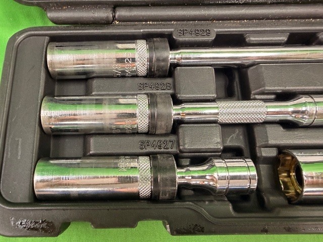 Matco Tools SPK5m Magnetic Spark Plug Service Kit 5 Piece (E10)
