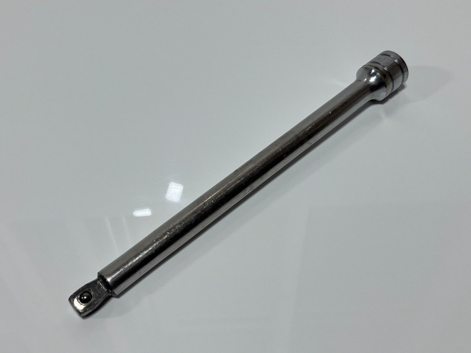 Snap-On Tools USA SXW10 1/2″ Drive Friction Ball 10″ Long Wobble Extension