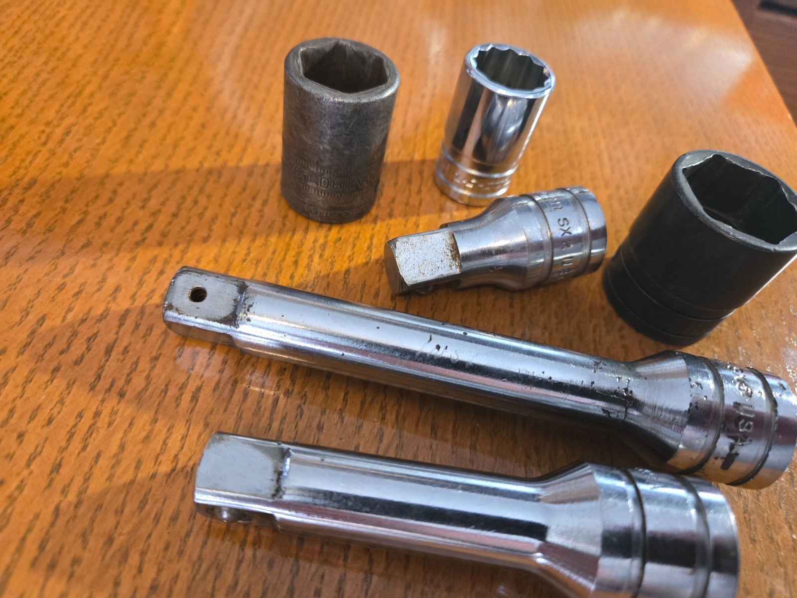 Various Snap On 1/2 Sockets and Extensions