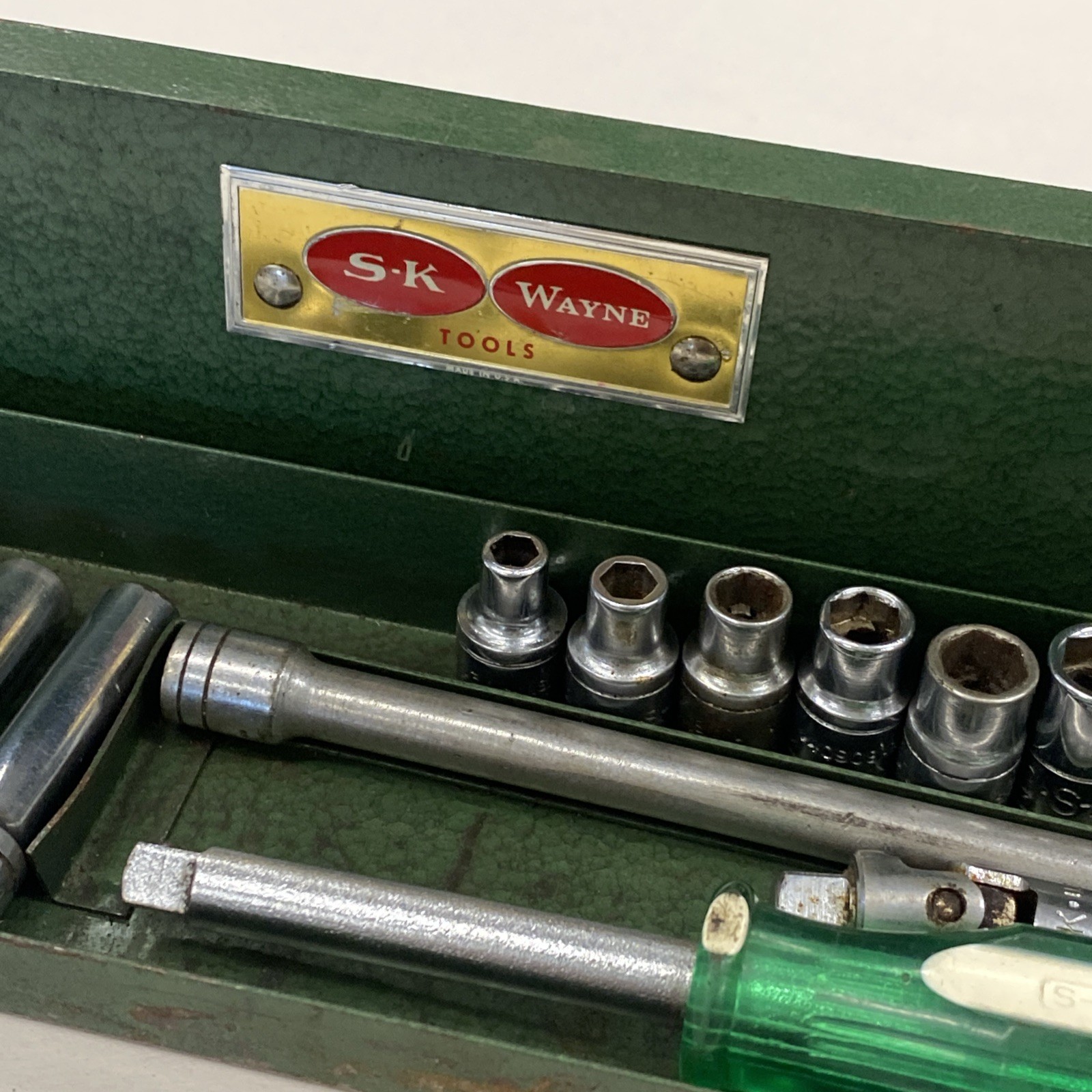 S-K USA Tools 1/4” Drive Socket Set Standard 19 Piece. Standard / Deep, M0861