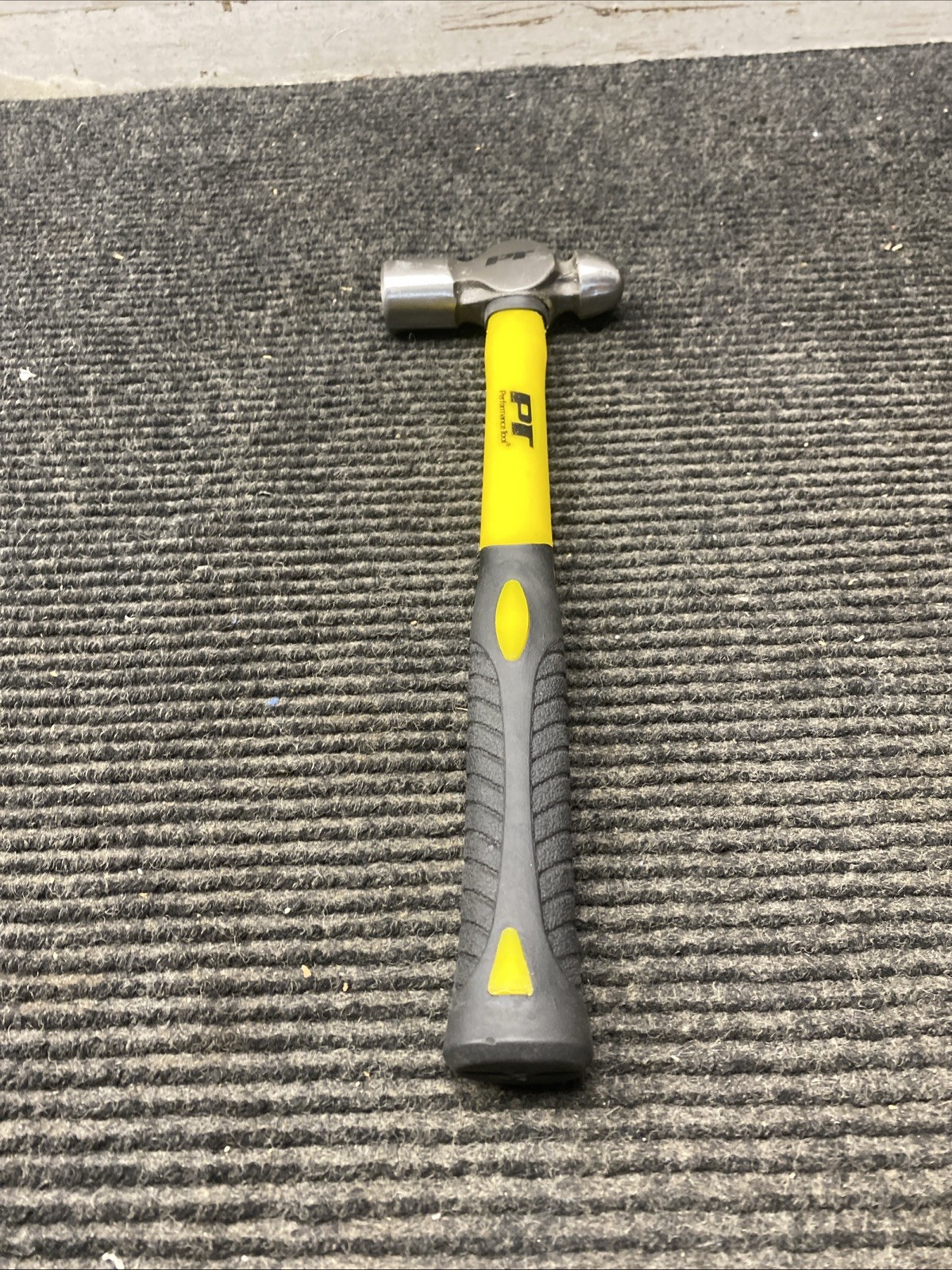 PERFORMANCE TOOL 16oz Ball Pein Hammer (Bulk) WILM7032B