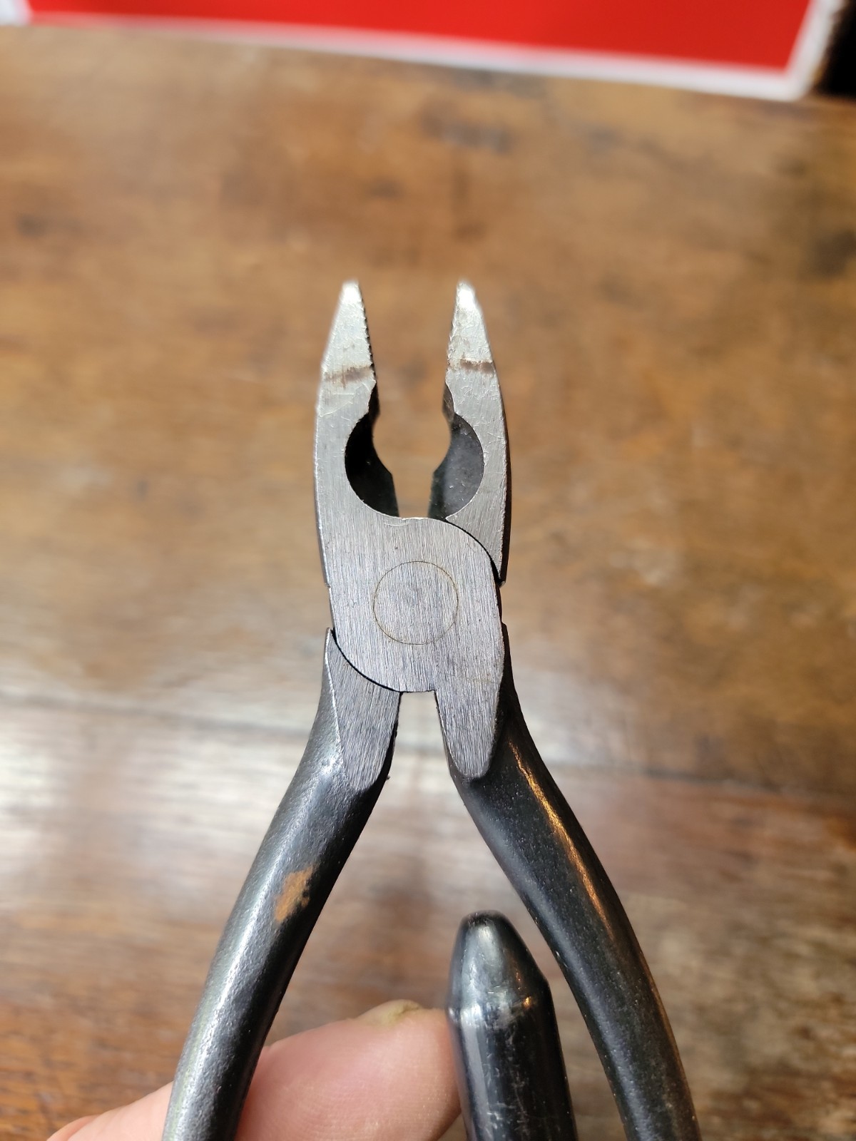 MATCO TOOLS WT9A Standard Wire Twisting Pliers 9” / 0626-ys2