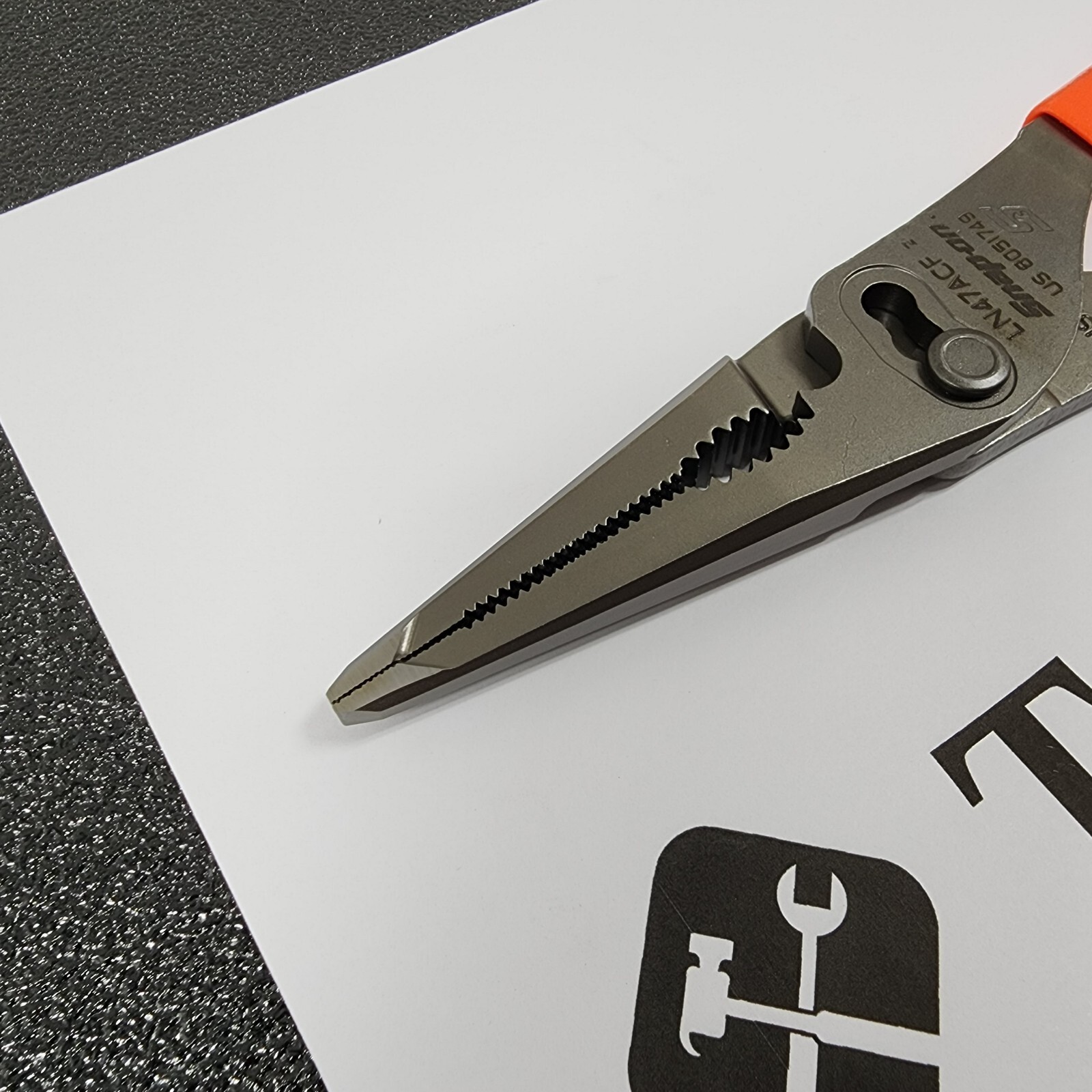 Snap-on Tools USA NEW ORANGE 9″ Talon Grip Long Nose Slip Joint Pliers LN47ACF