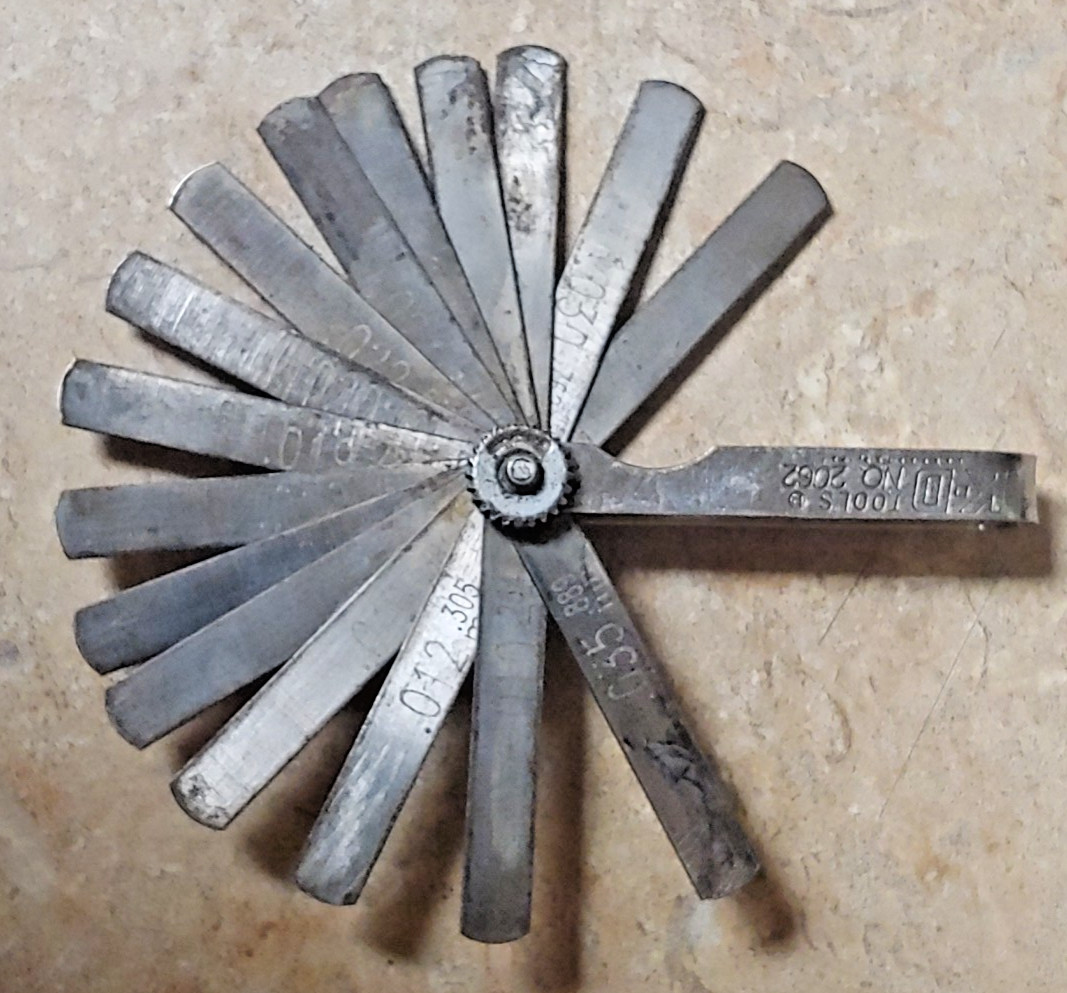 KD TOOL No. 2062 Feeler Gage 16 Pcs SET .010″-.035″Mini Made Pocket Size USA